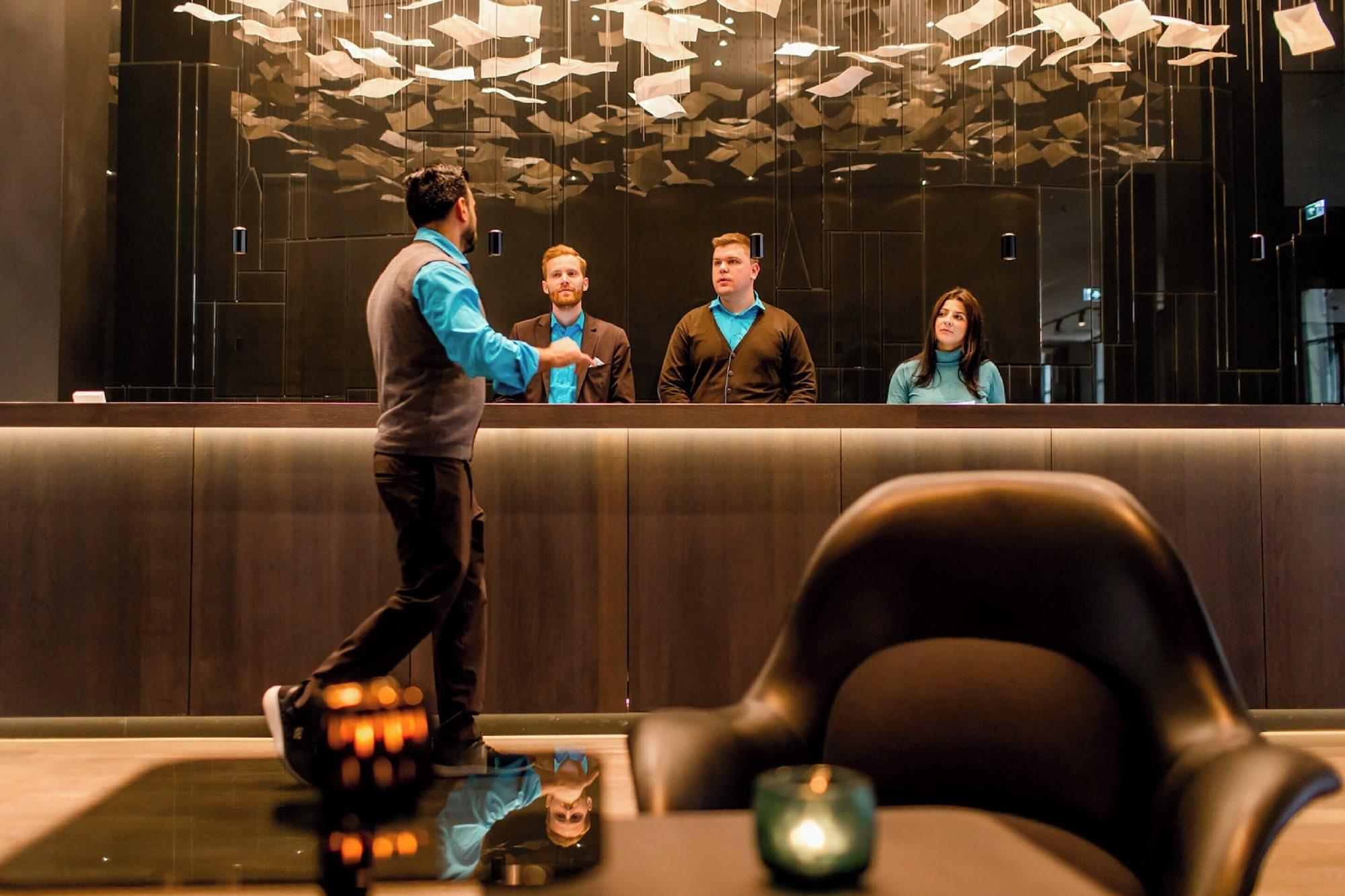 Vista Lobby Motel One Frankfurt - Römer