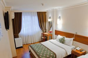 Alojamiento - Avlonya Hotel