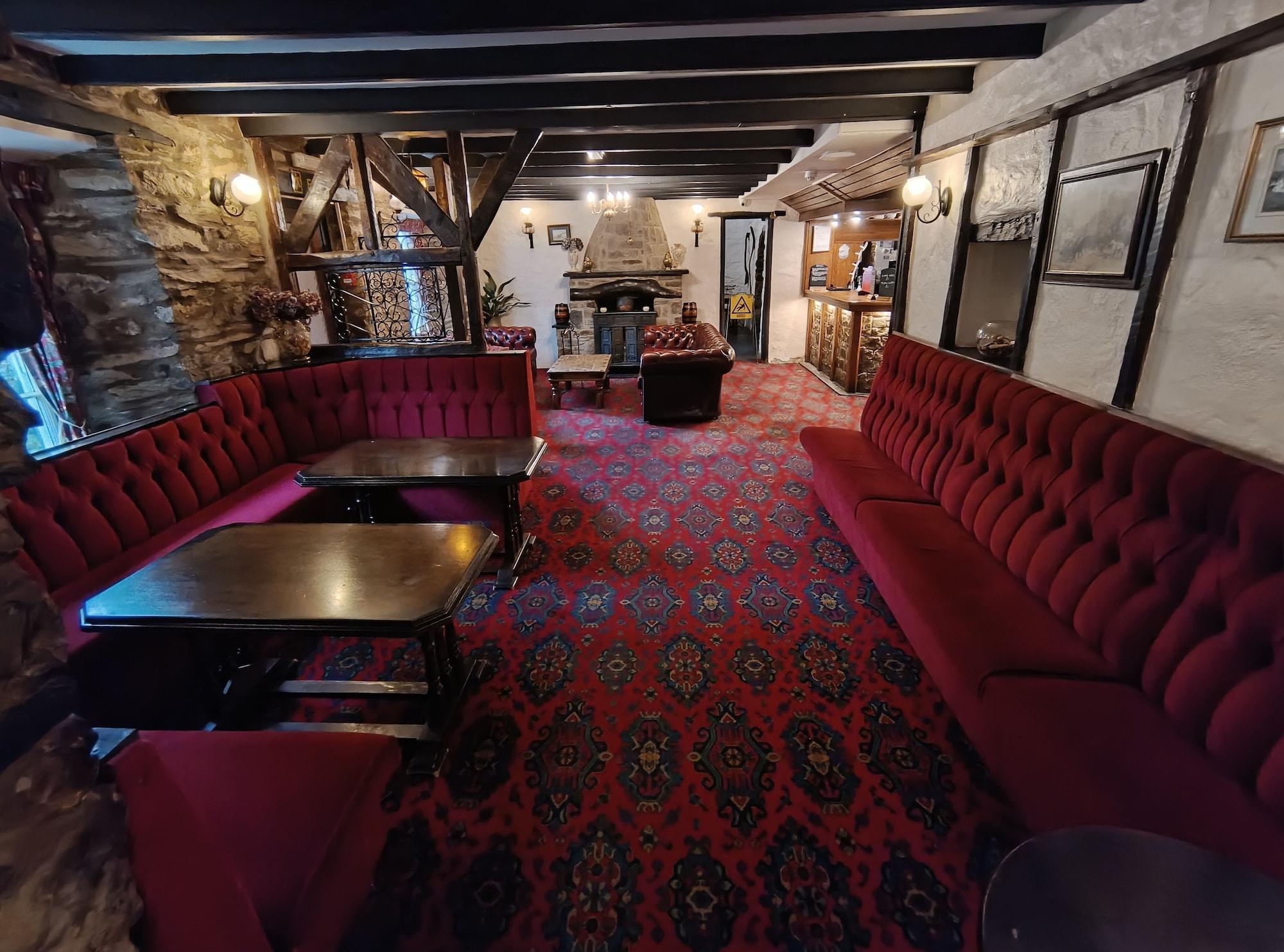 Bar/Salón Trewern Arms Hotel