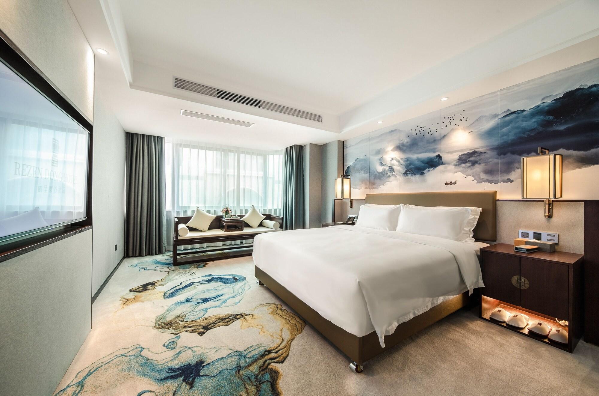 Habitación The Ritz East Valley Hotel