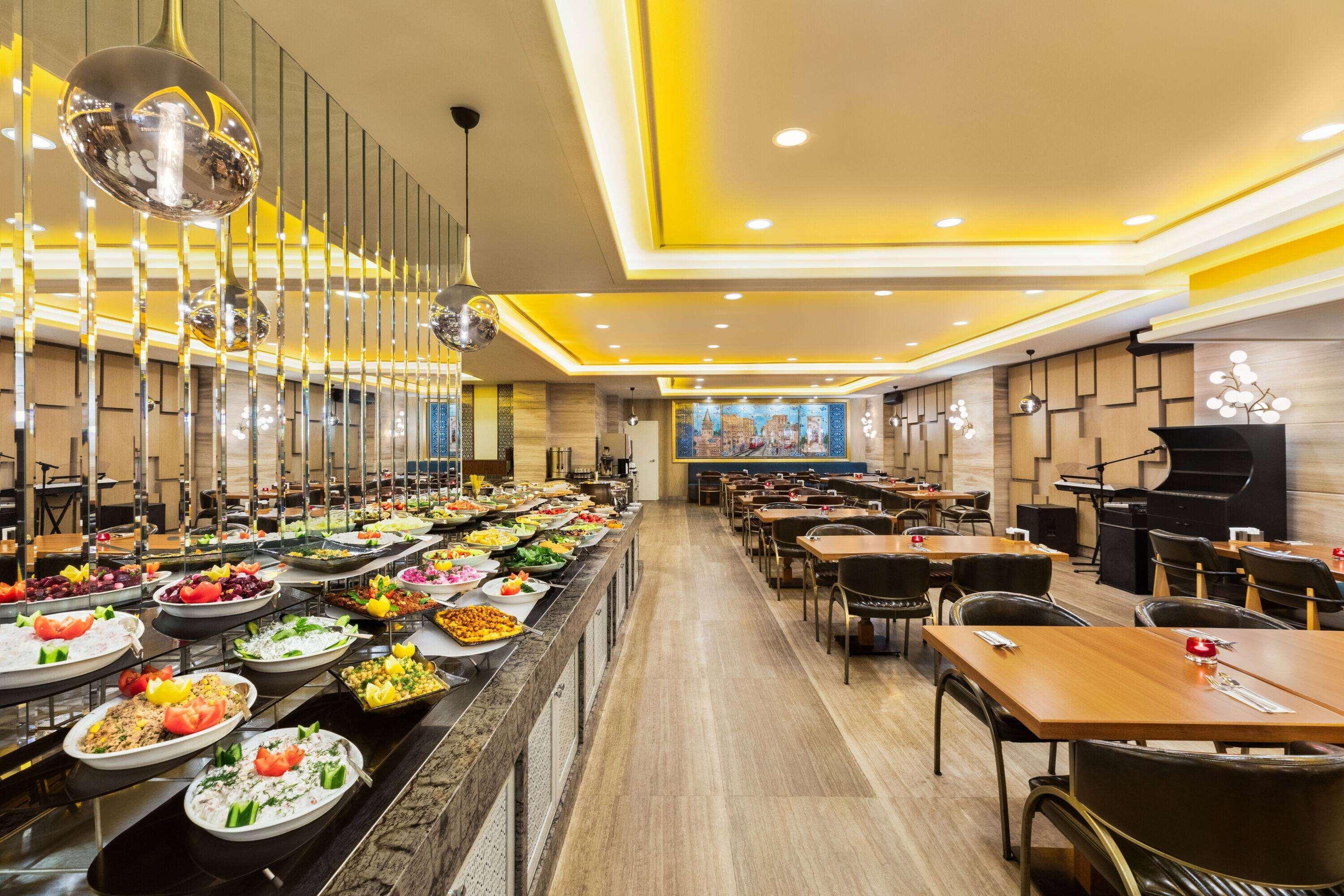 Restaurant Ramada by Wyndham Istanbul Pera
