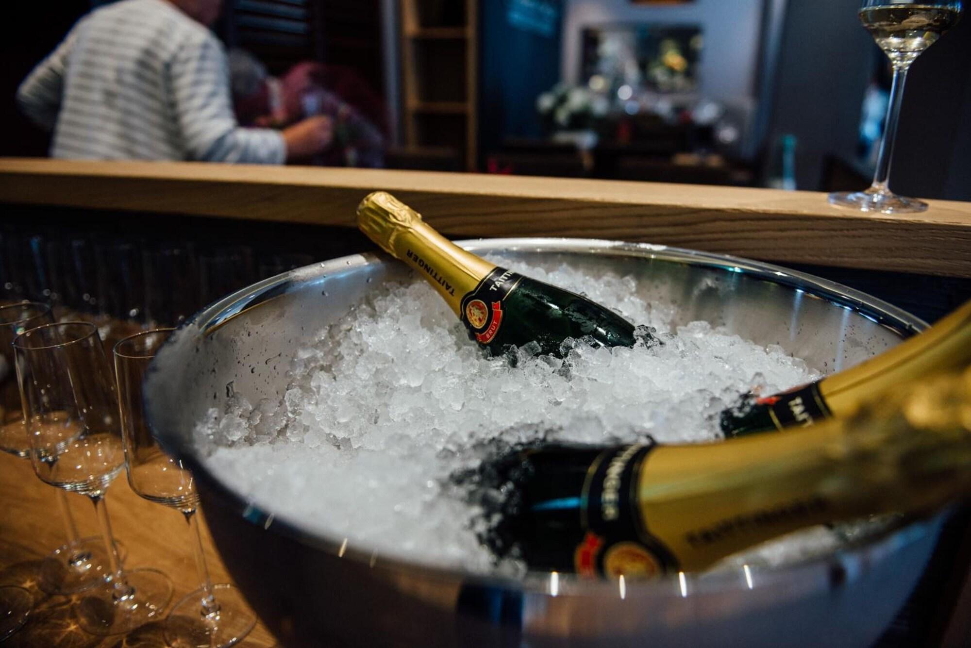 Bar/Salón Hotel und Restaurant Schmachtendorf