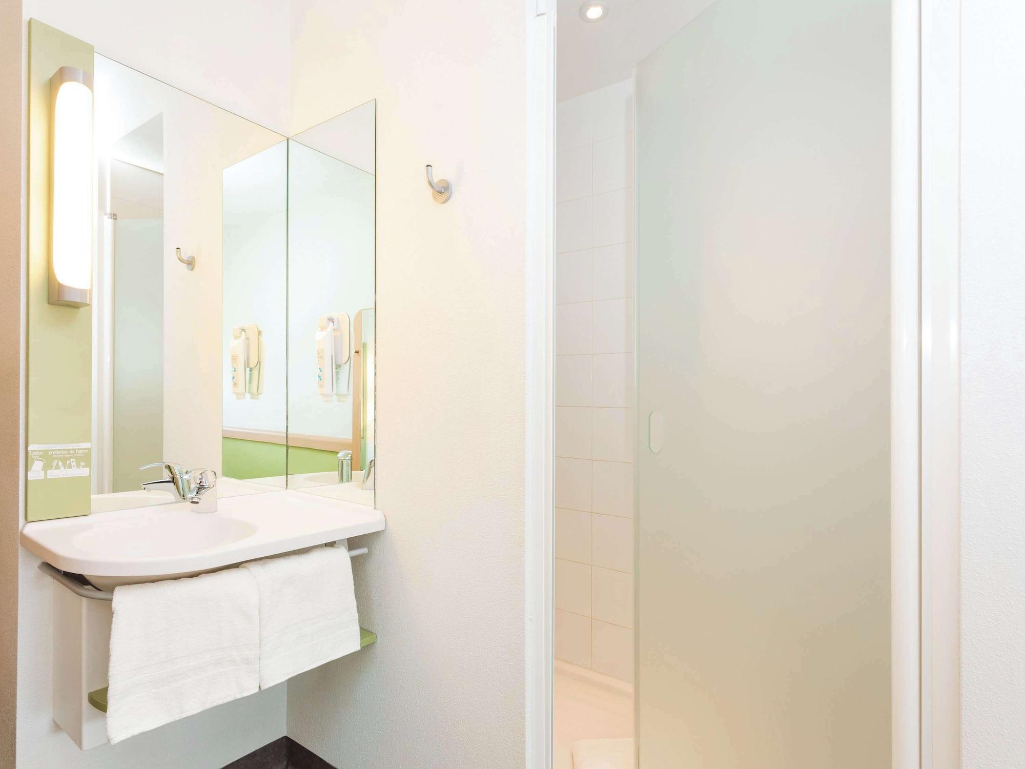 Equipamiento de Habitación Ibis Budget Madrid Vallecas