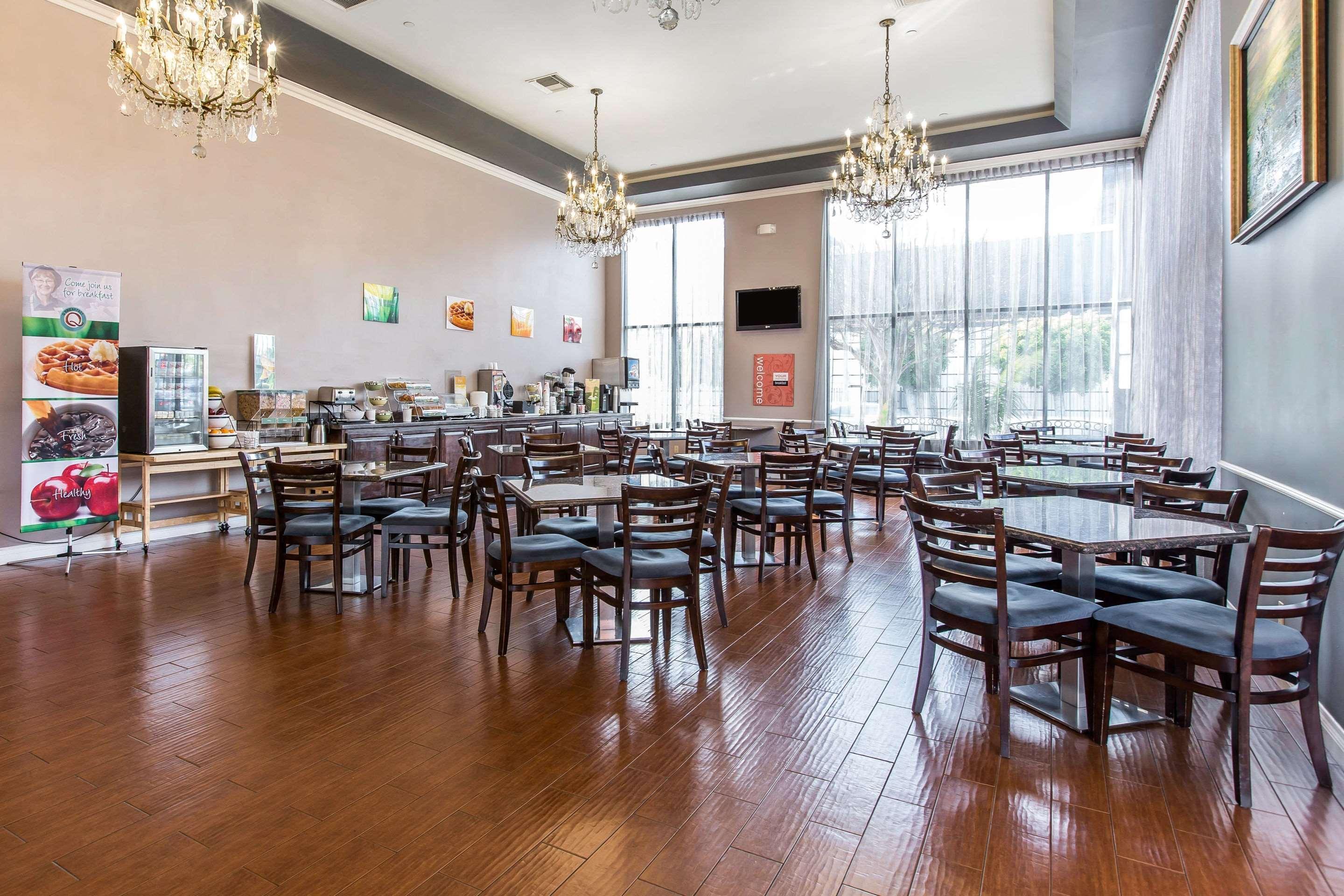 Restaurant Quality Inn & Suites Bell Gardens - Los Angeles