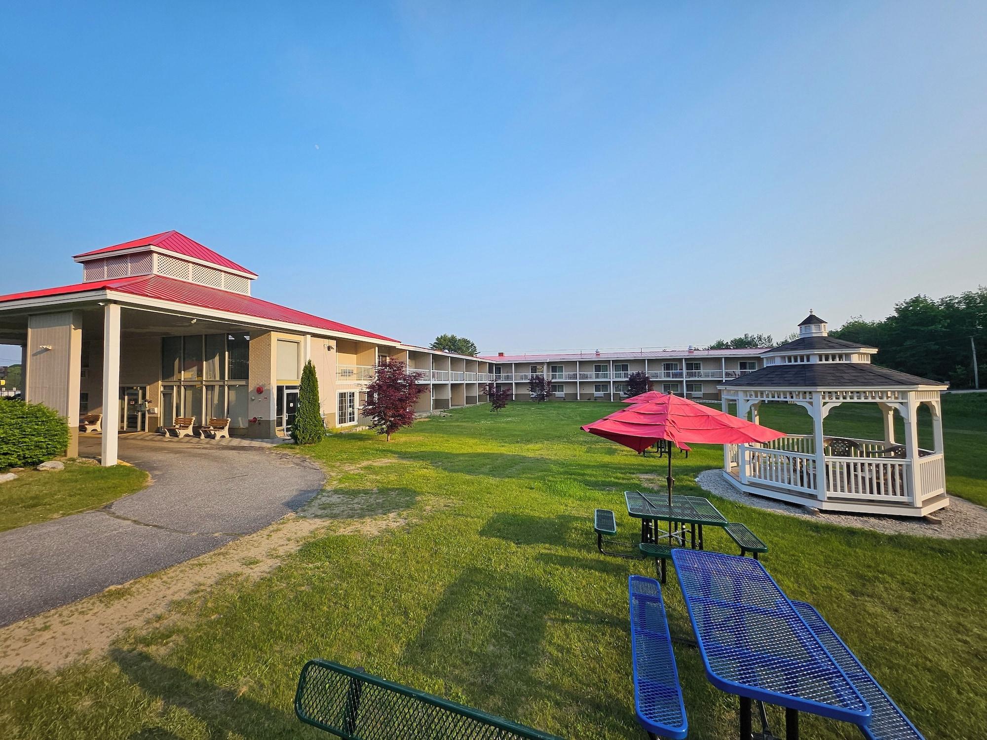 Varios Center Street Value Inn