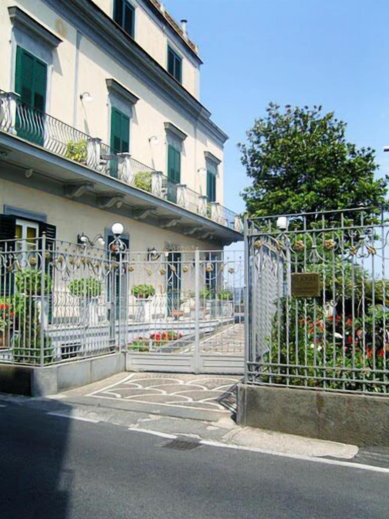 Vista Exterior Domus San Vincenzo - Casa Religiosa di Ospitalità