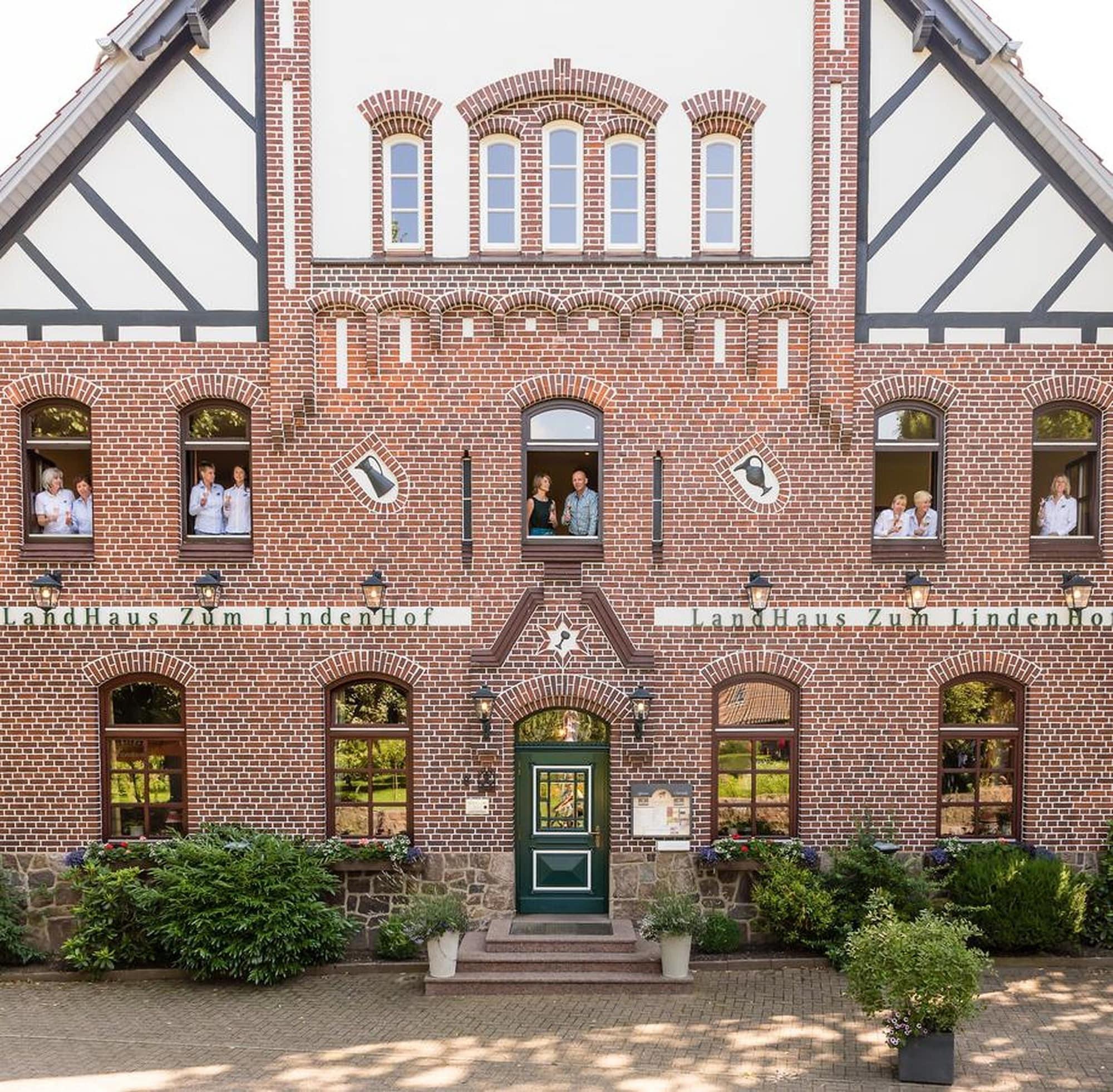 Vista Exterior Landhaus Zum Lindenhof