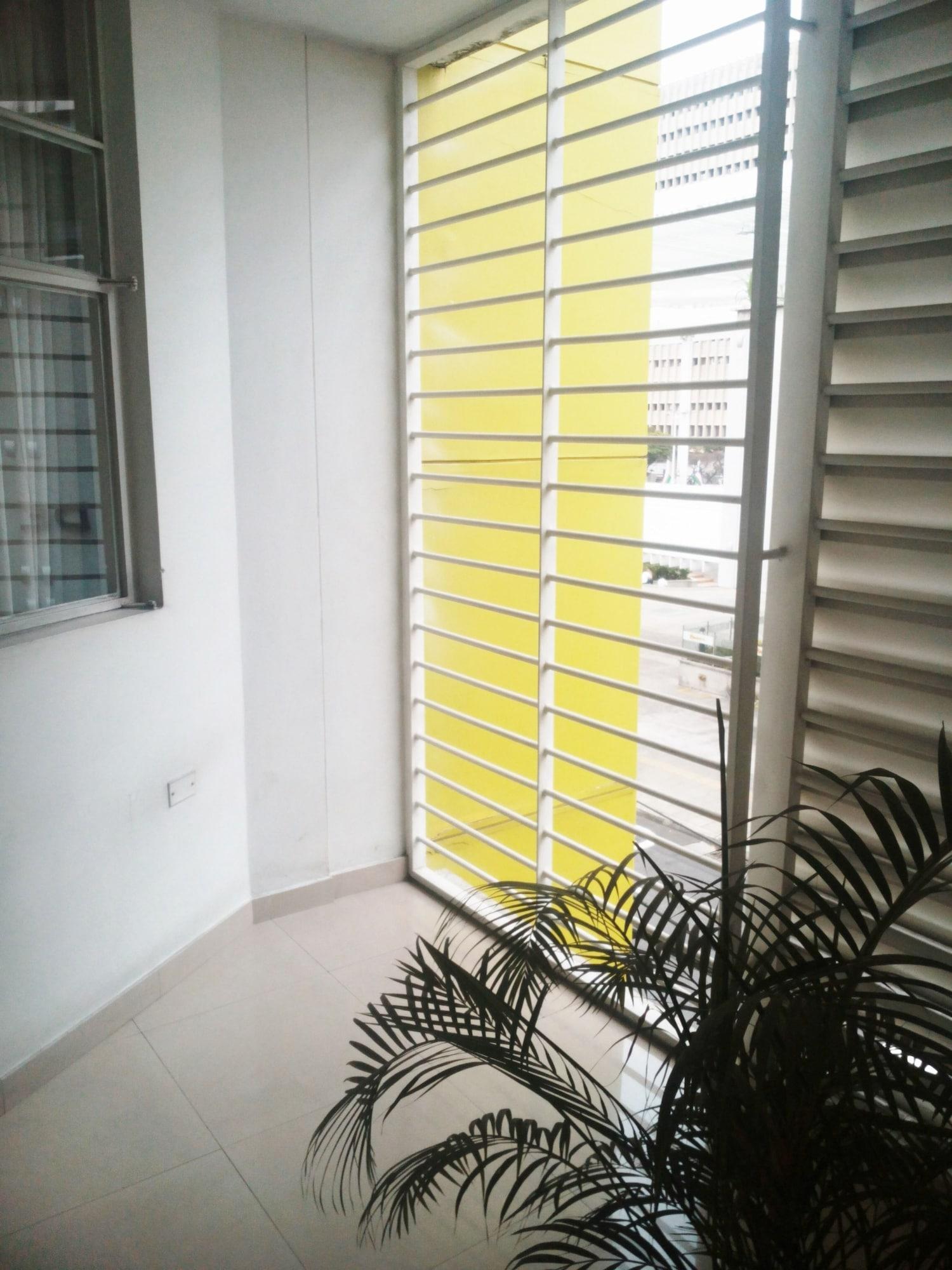 Equipamiento de Habitación Apartasuites Avenida 4ta