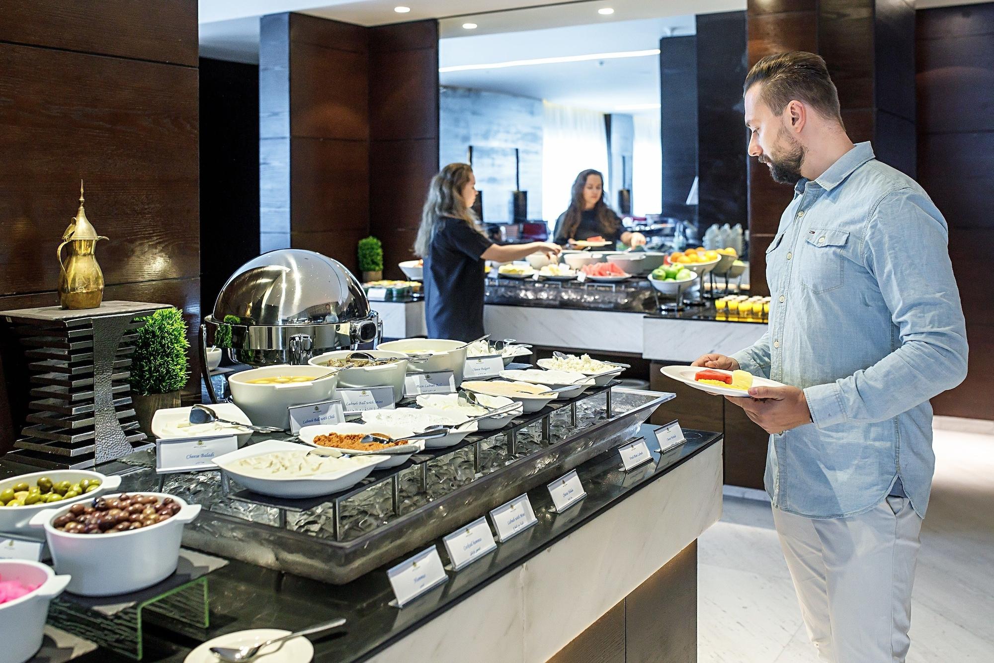 Restaurant Royal M Hotel  Fujairah by Gewan