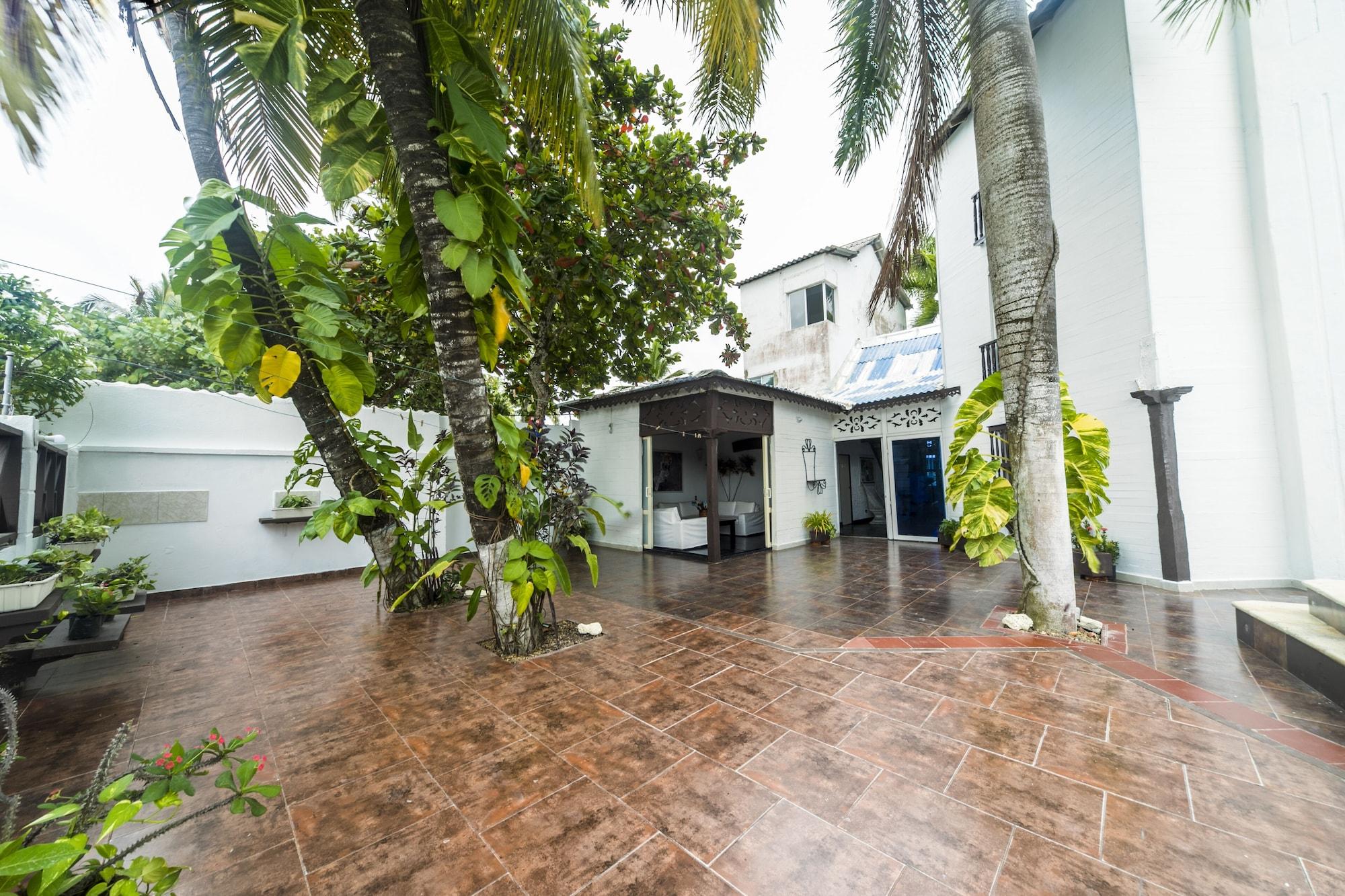 Vista Exterior Hotel Auaecoco