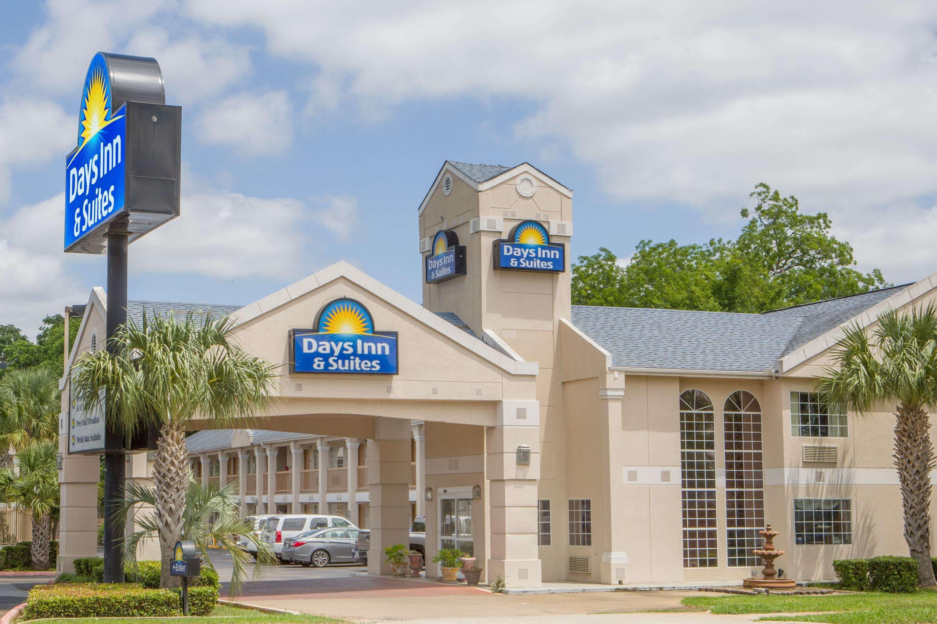 Vista Exterior Days Inn by Wyndham Nacogdoches