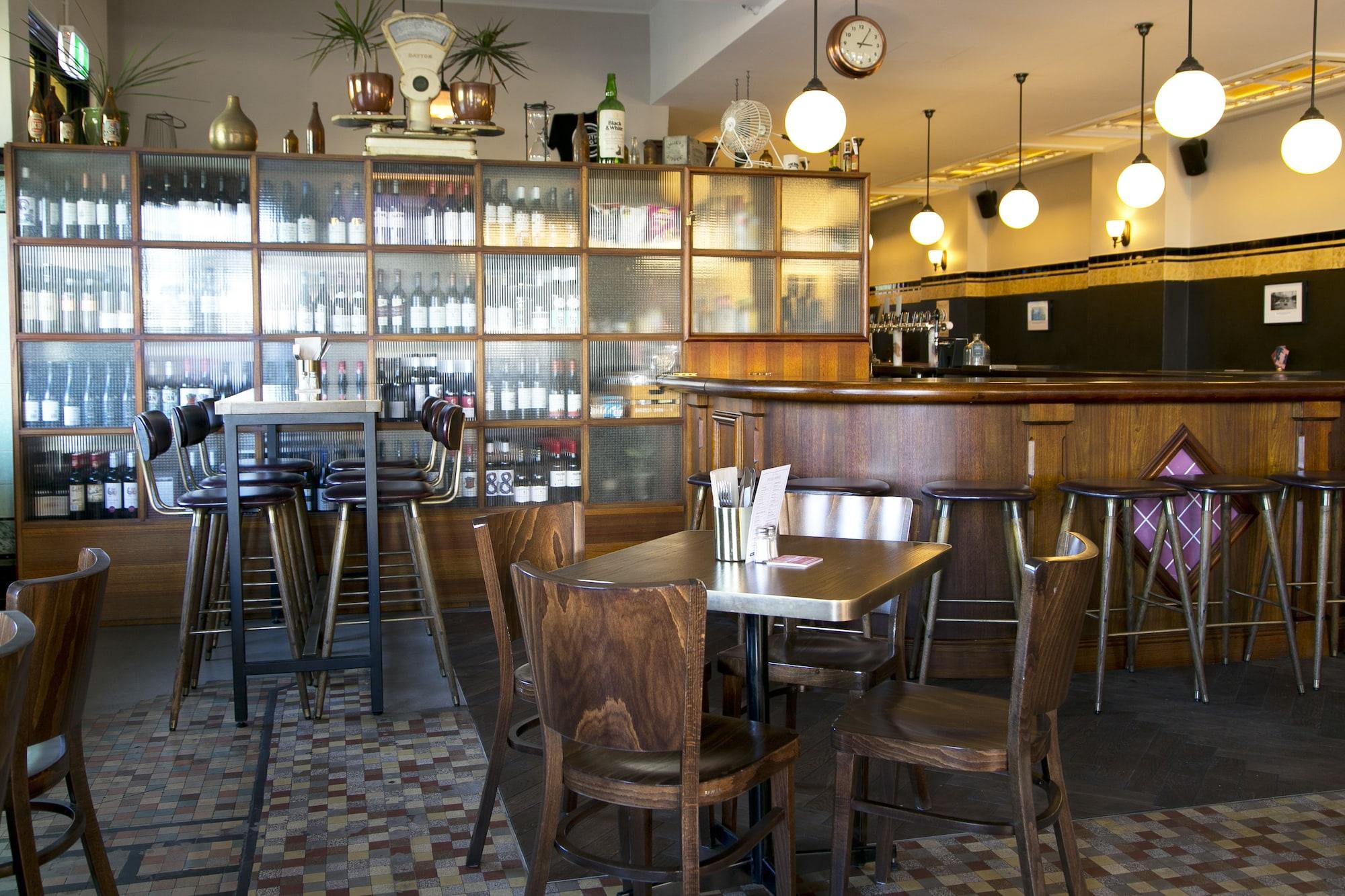 Vista Lobby Sydney Park Hotel