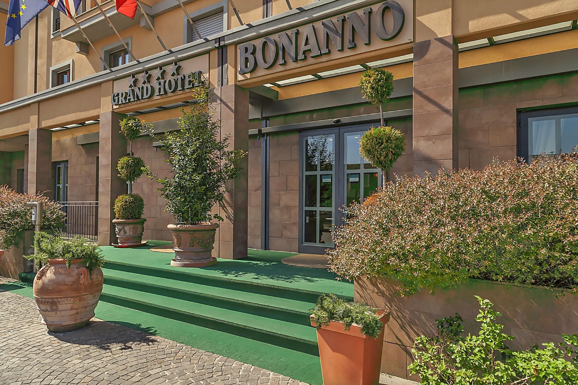 Vista Exterior Grand Hotel Bonanno