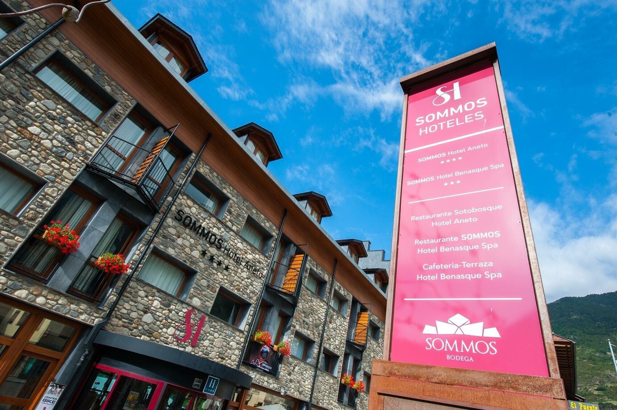 Vista Exterior SOMMOS Hotel Aneto