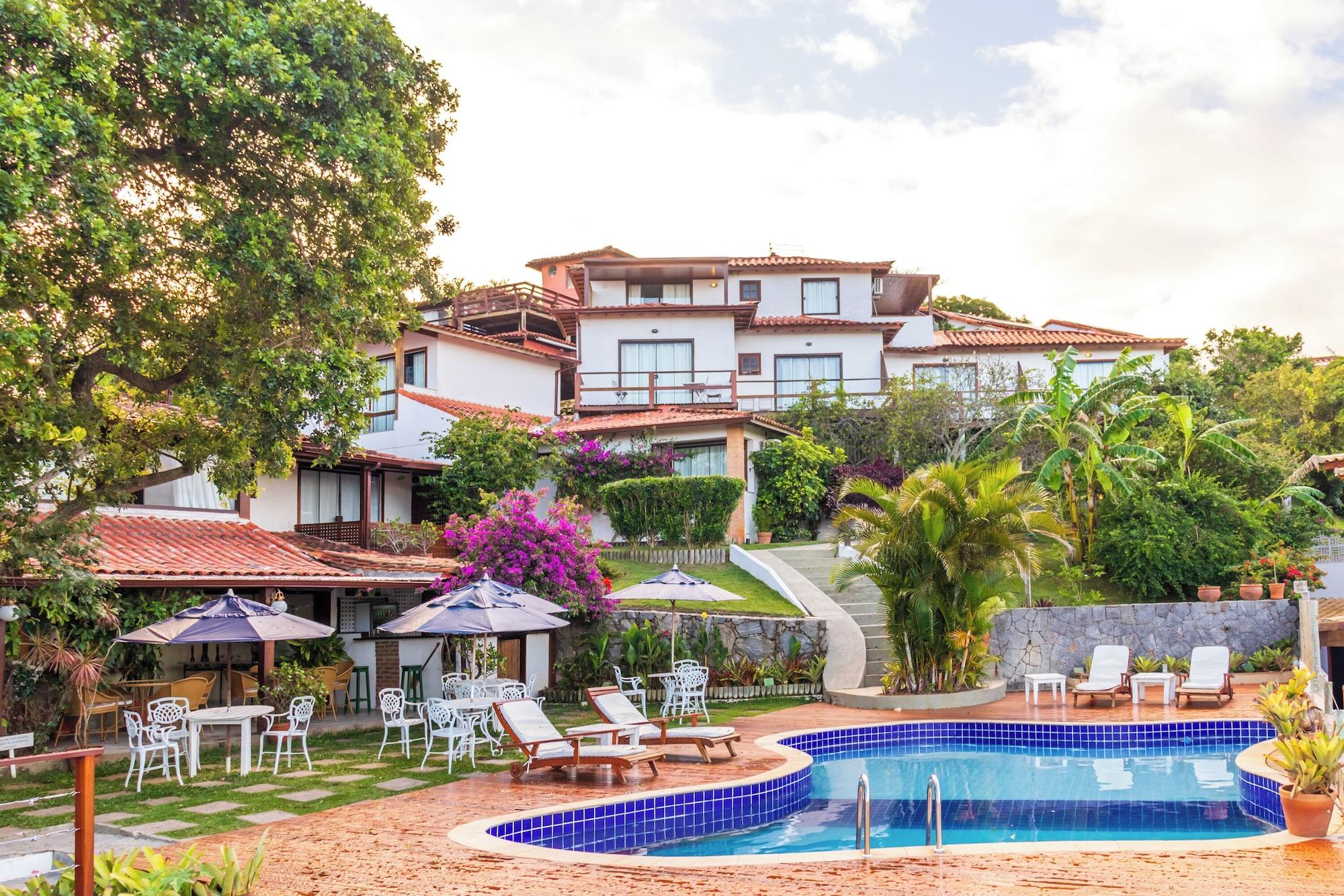 Vista da piscina Pousada La Proeza