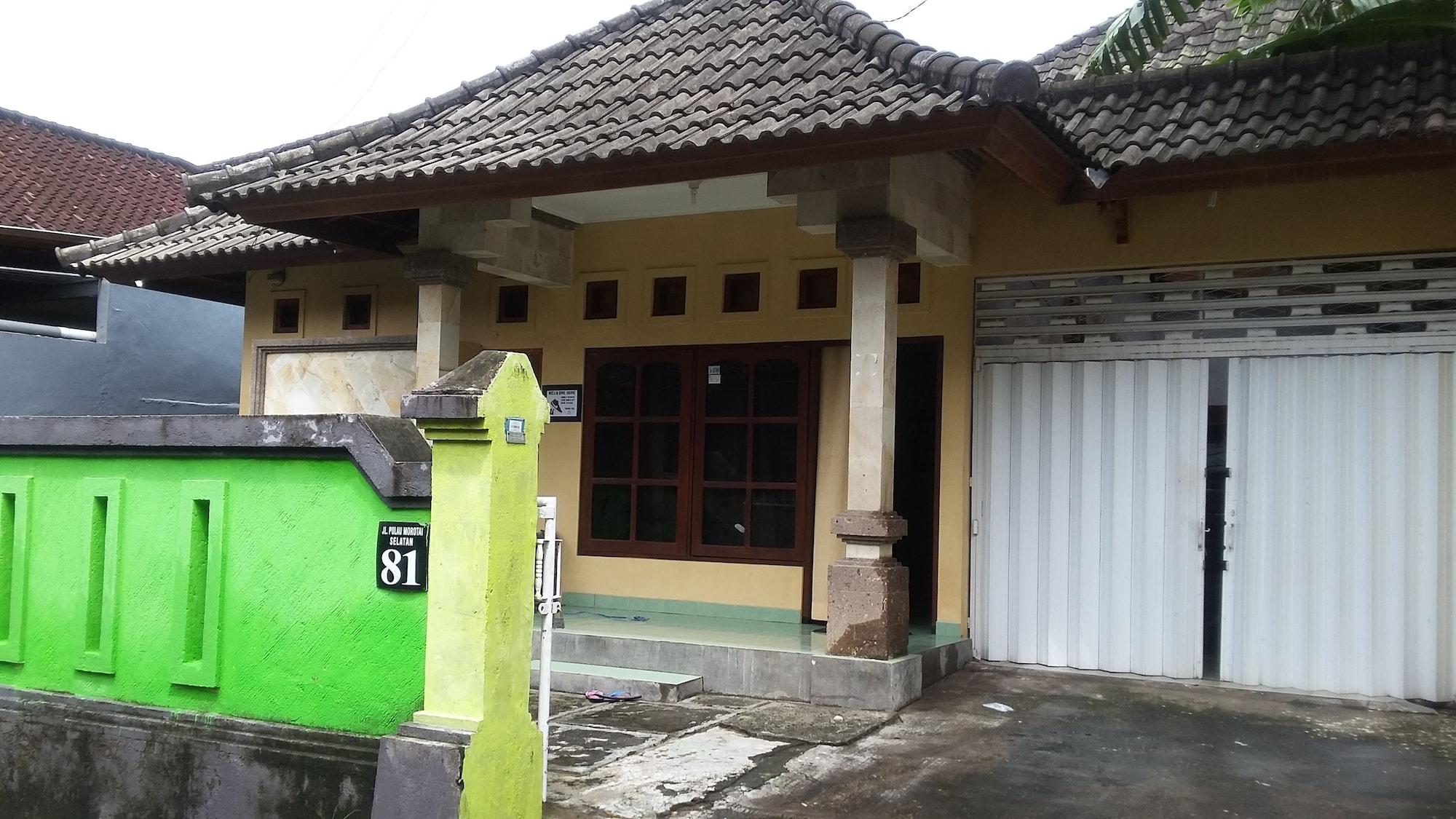 Vista Exterior Morotai Camp Hostel -Adult Only