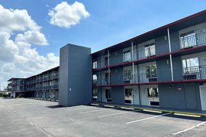 Alojamiento - Travelodge by Wyndham Orlando / Heart of International Drive
