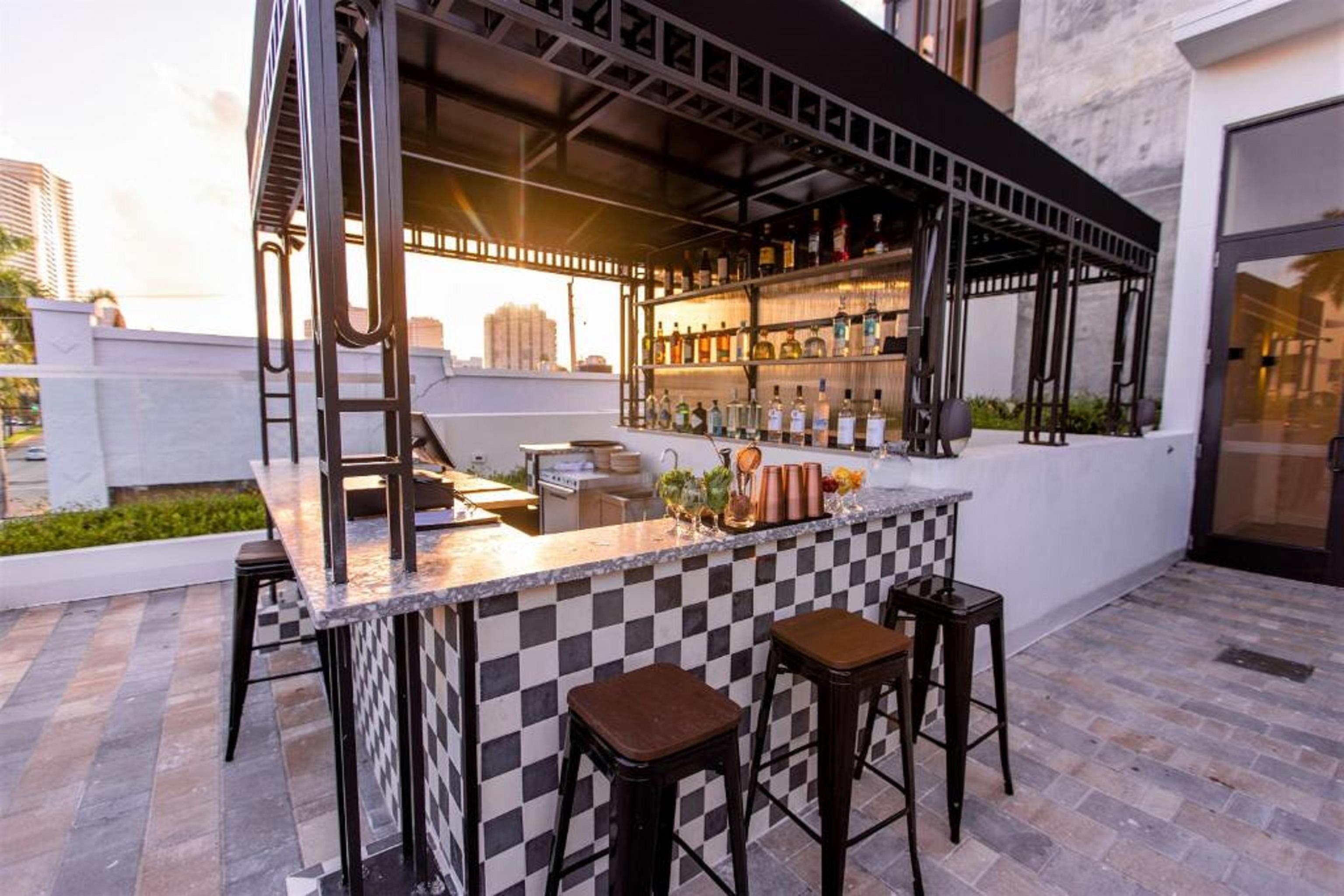 Bar/Salón UPSUN HOTEL & SOCIAL CLUB