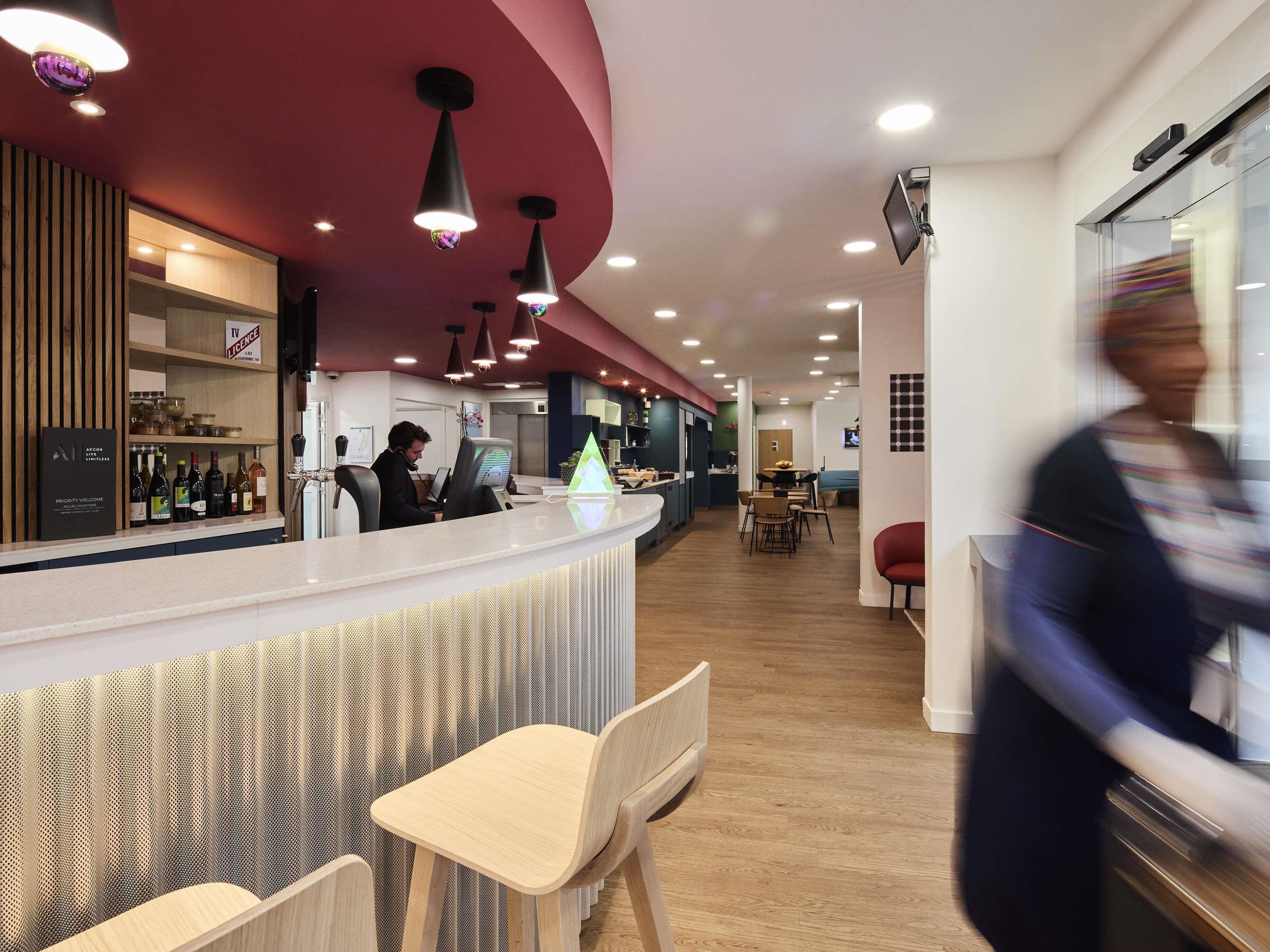 Vista Exterior ibis Styles Poissy