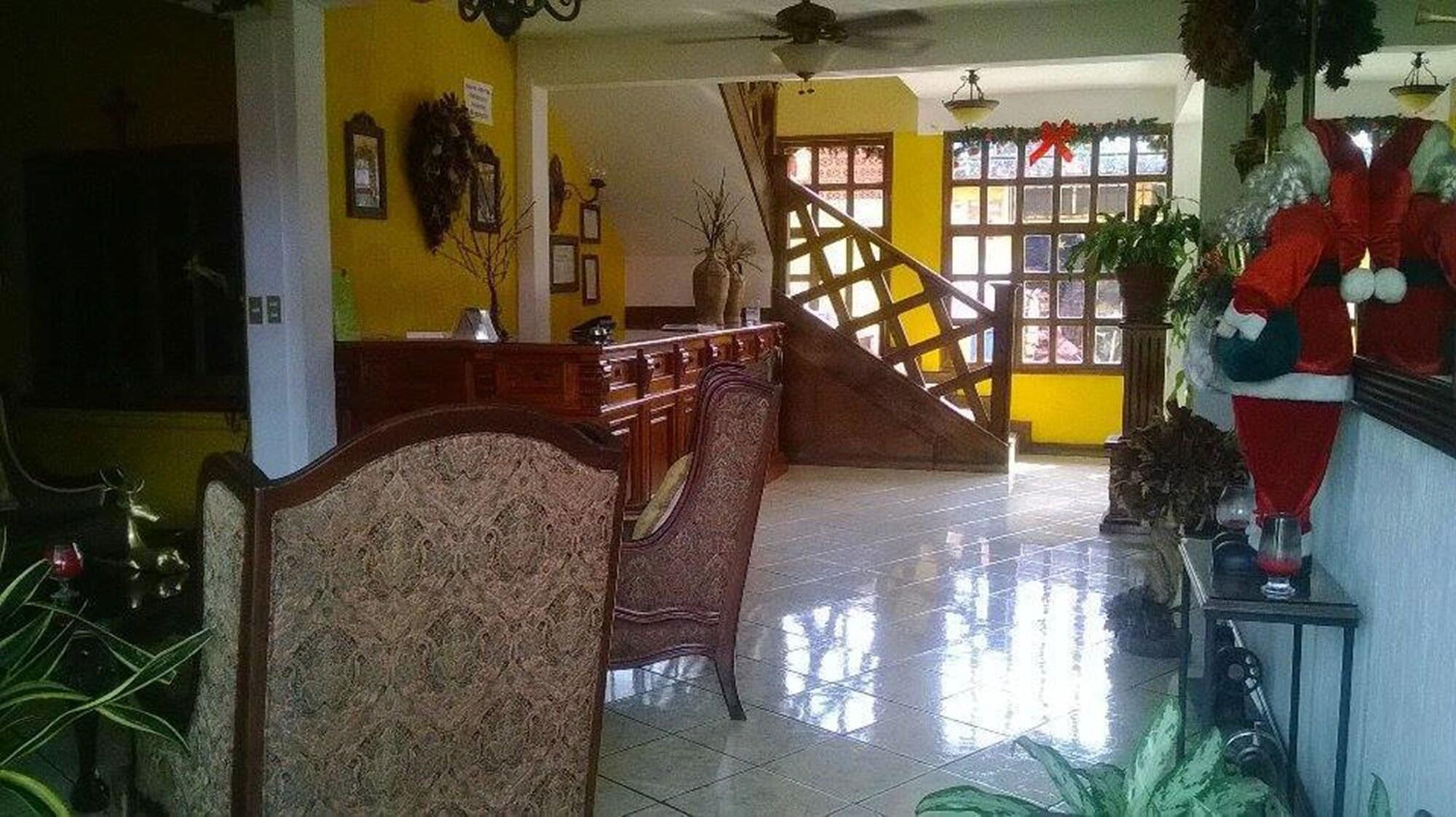 Varios Villa Lucia Hotel