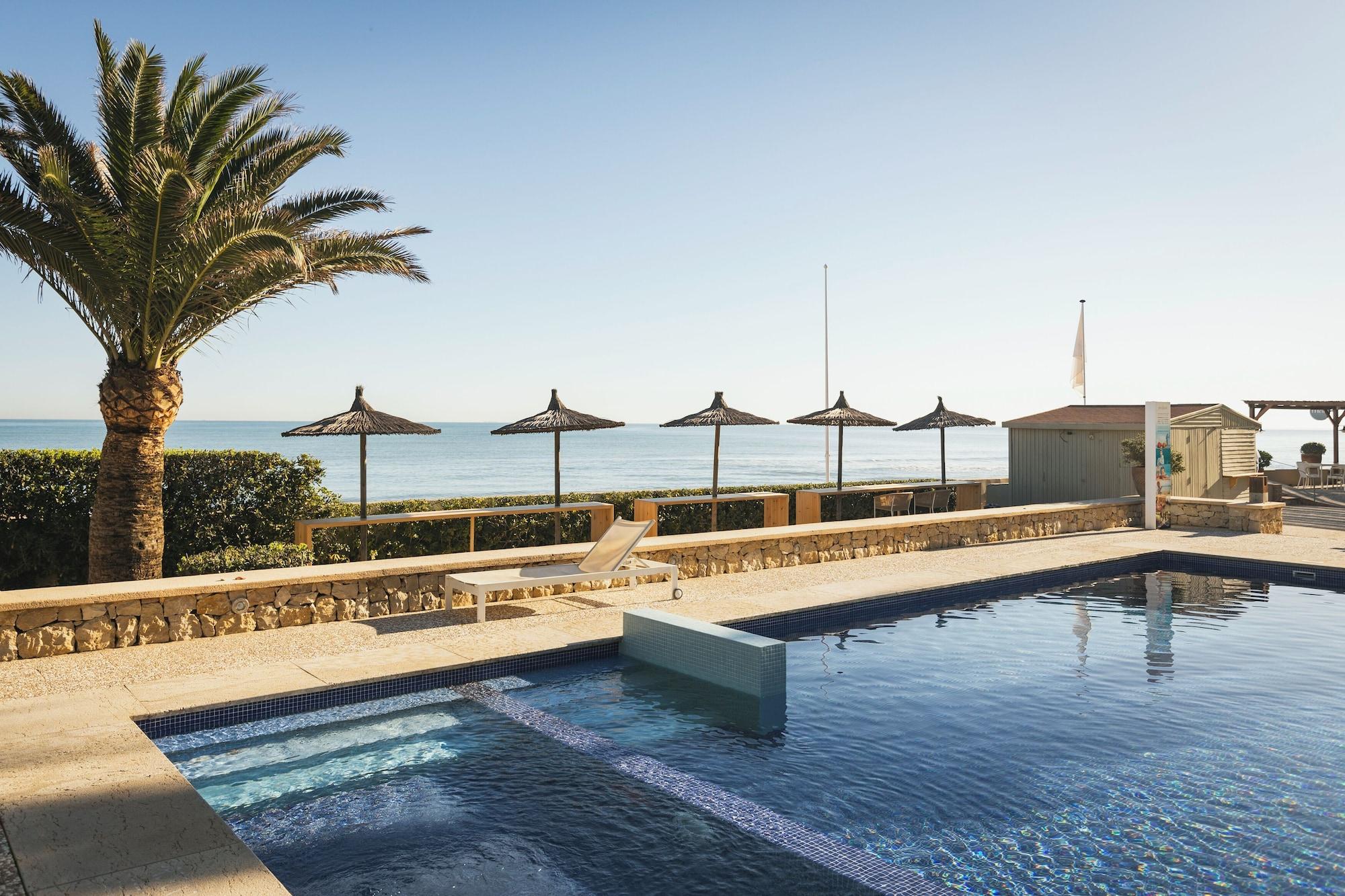 Vista Piscina Hotel Los Ángeles