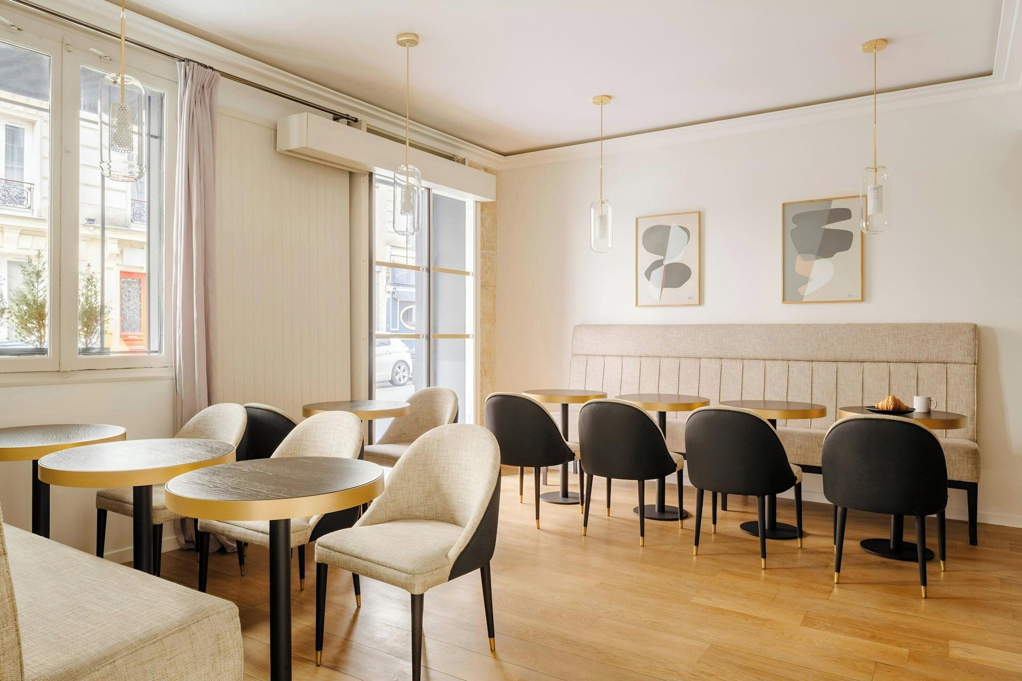 Vista Lobby Le Frochot Hotel Pigalle, Sonder by Marriott Bonvoy