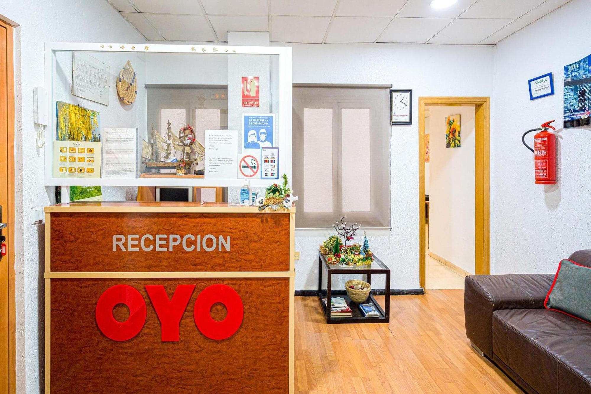 Vista Lobby Pensión Ayuntamiento