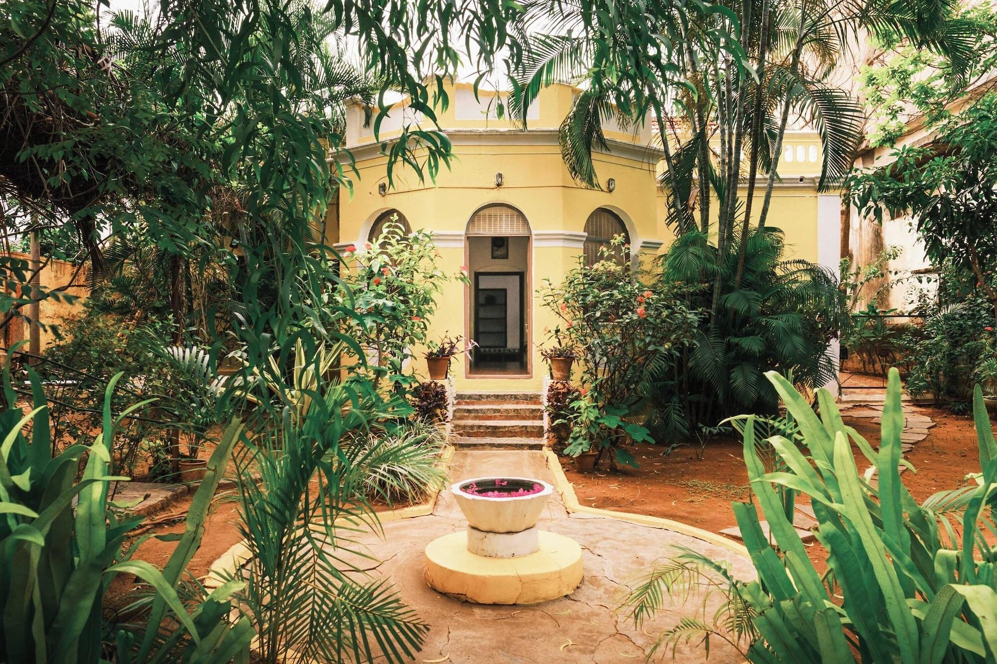 Vista Exterior Laika Heritage Stay