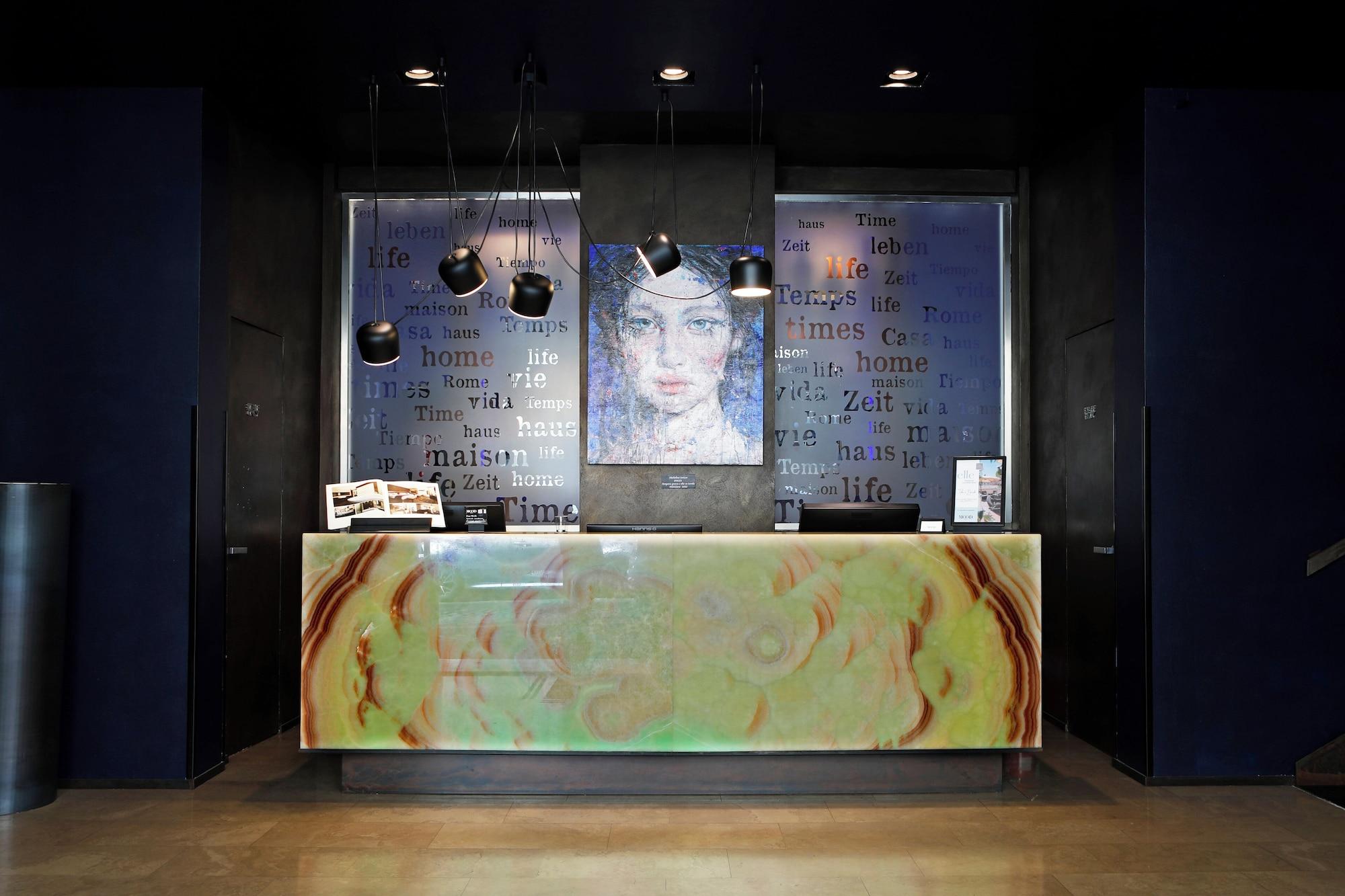 Vista Lobby Rome Life Hotel