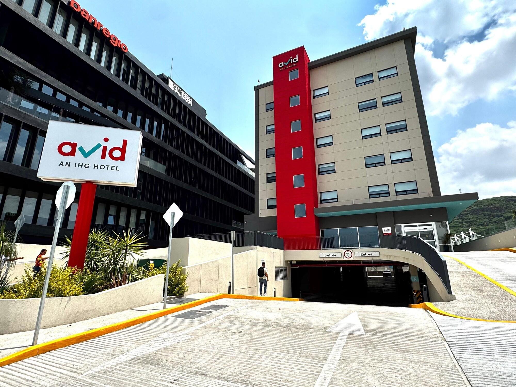 Vista Exterior avid hotel Queretaro Centro Sur by IHG