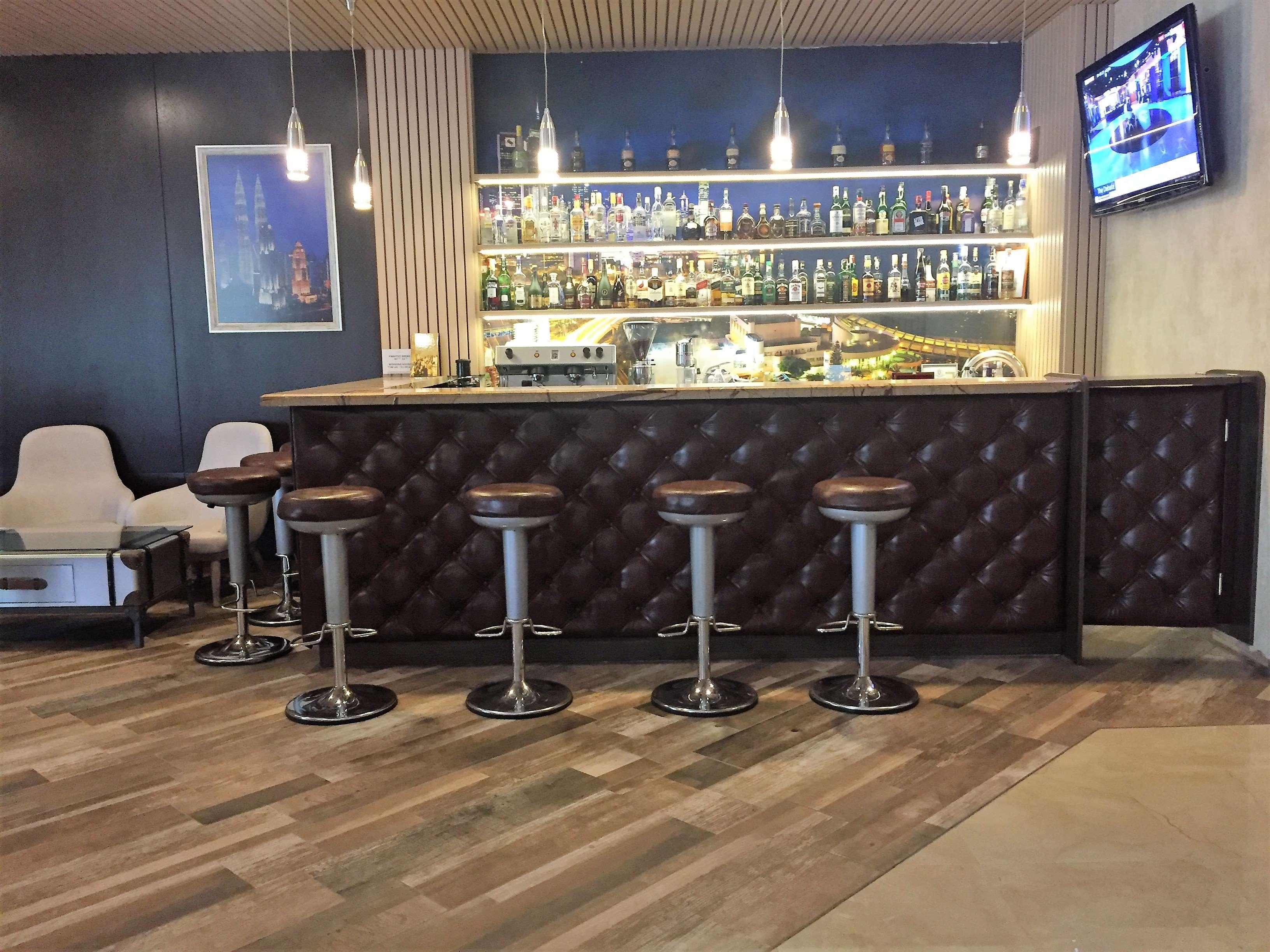 Bar/Salón Golden Tulip Varna