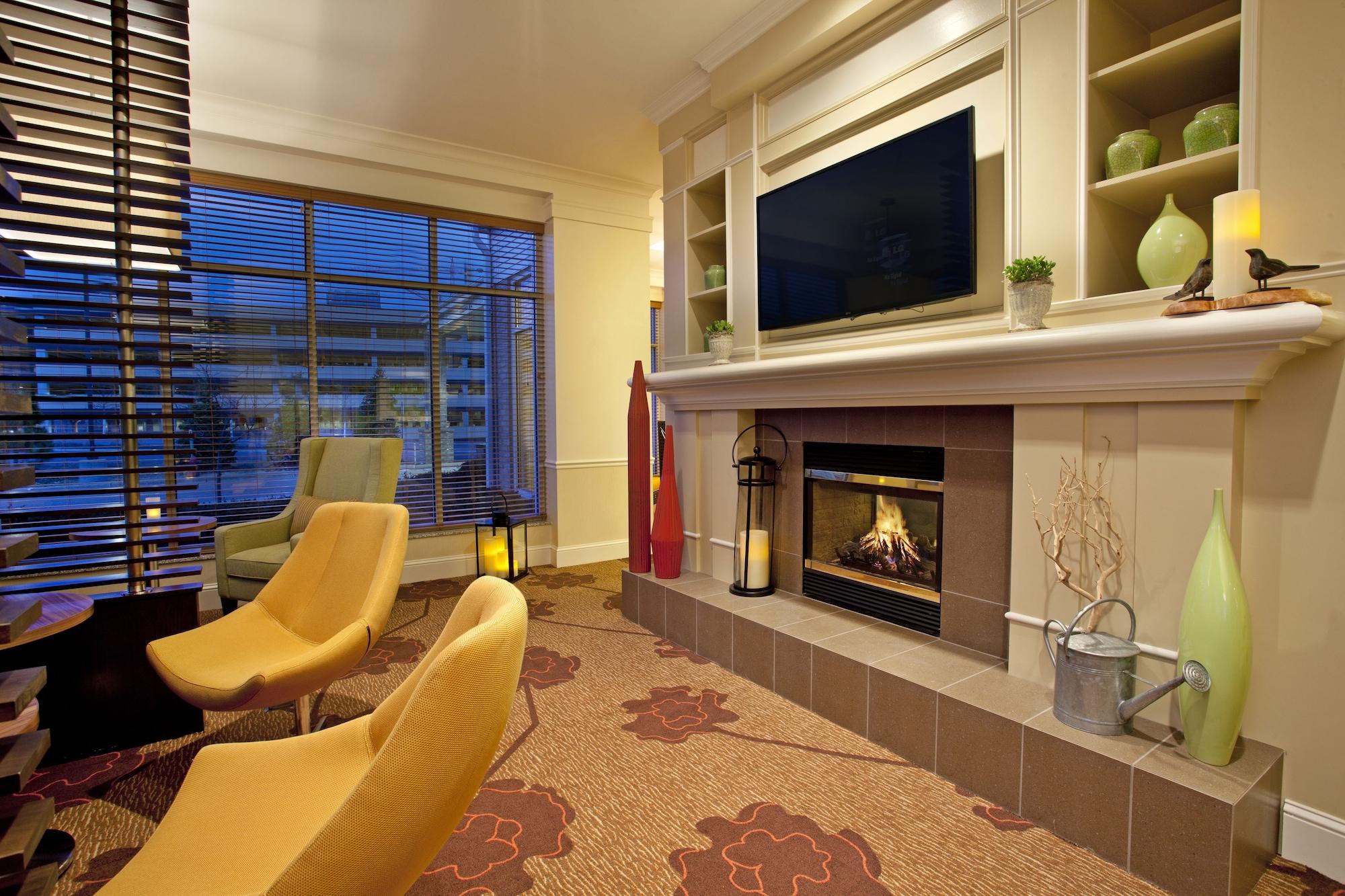 Vista Lobby Hilton Garden Inn Minneapolis/Eden Prairie