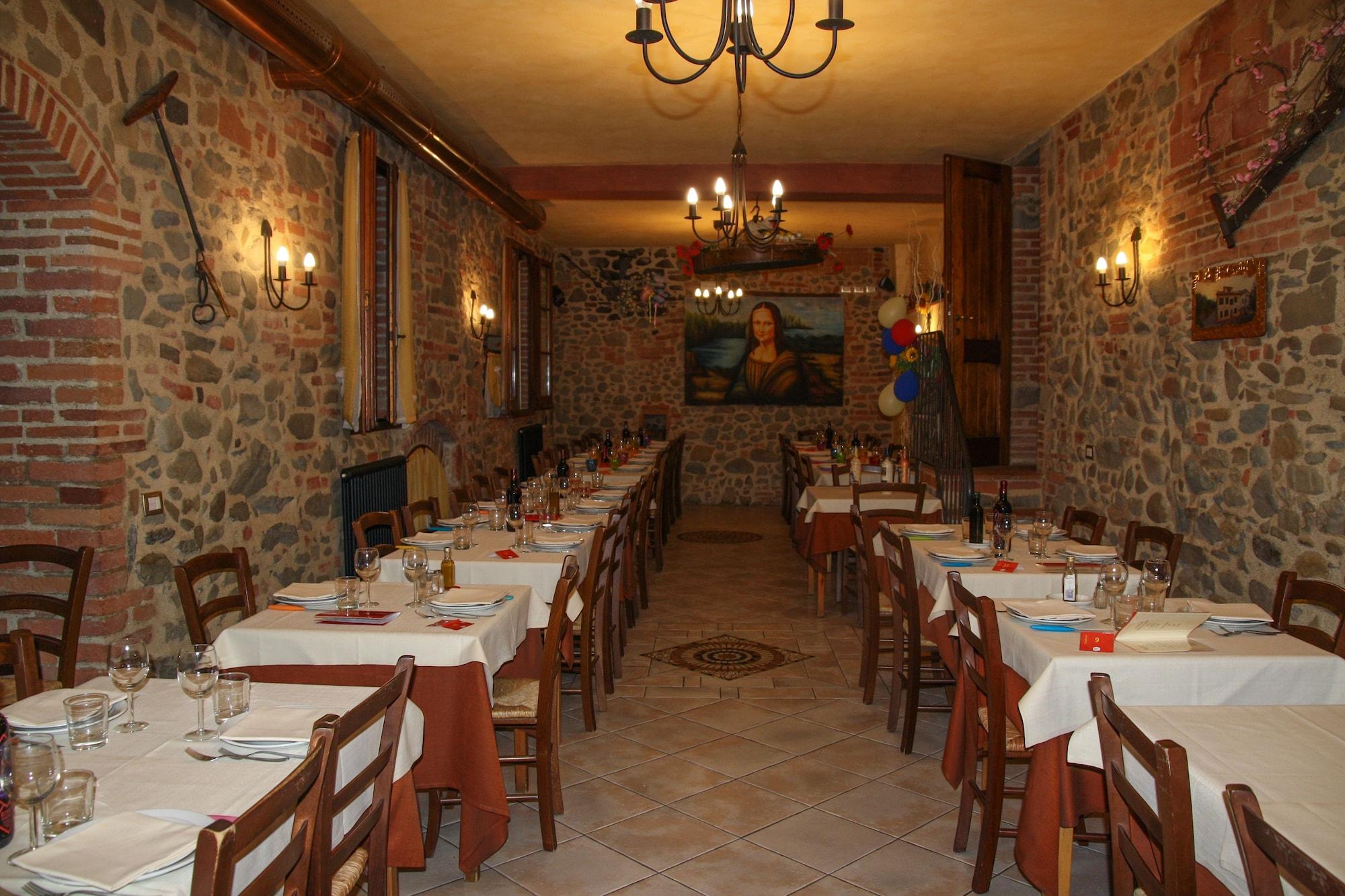 Bar/Salón Leonardo