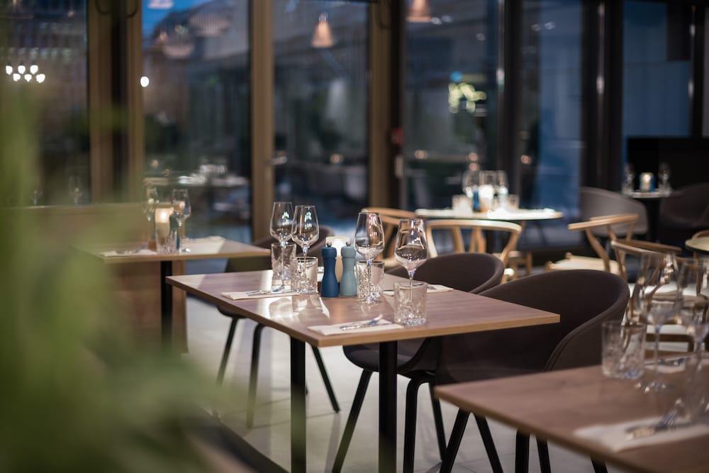 Hotel Wyndham Grand Frankfurt