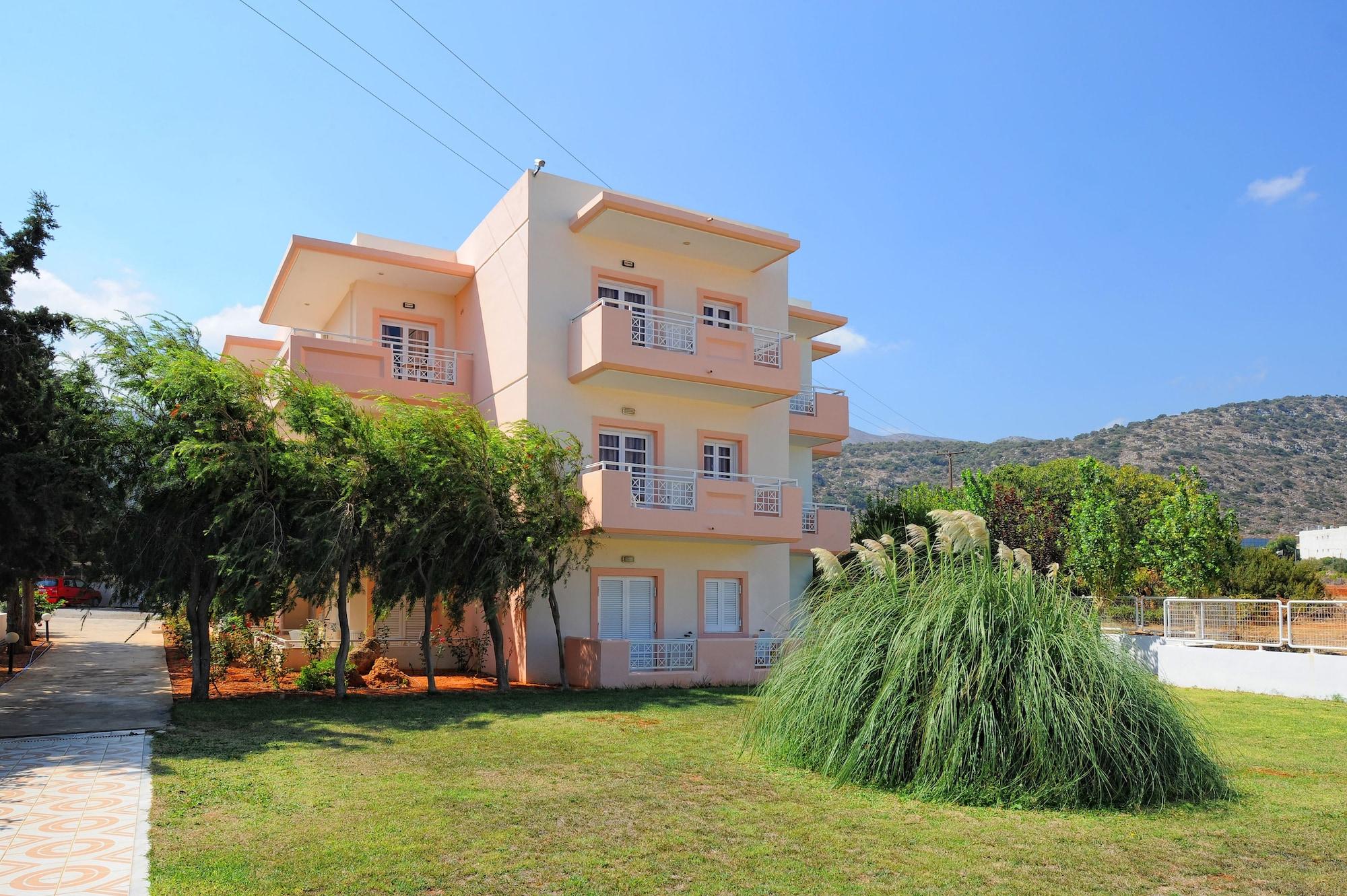 Varios Manolis Apartments