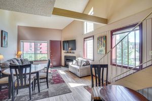 Alquiler Vacacional - Ski-in/ski-out Brian Head Condo w/ Hot Tub!