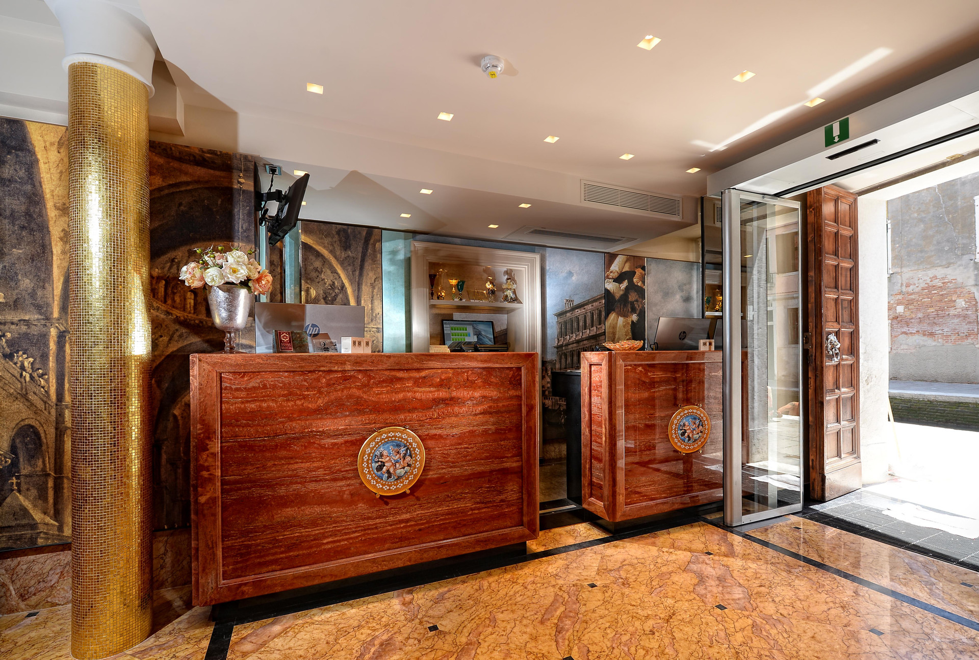 Vista Lobby Palazzetto Madonna