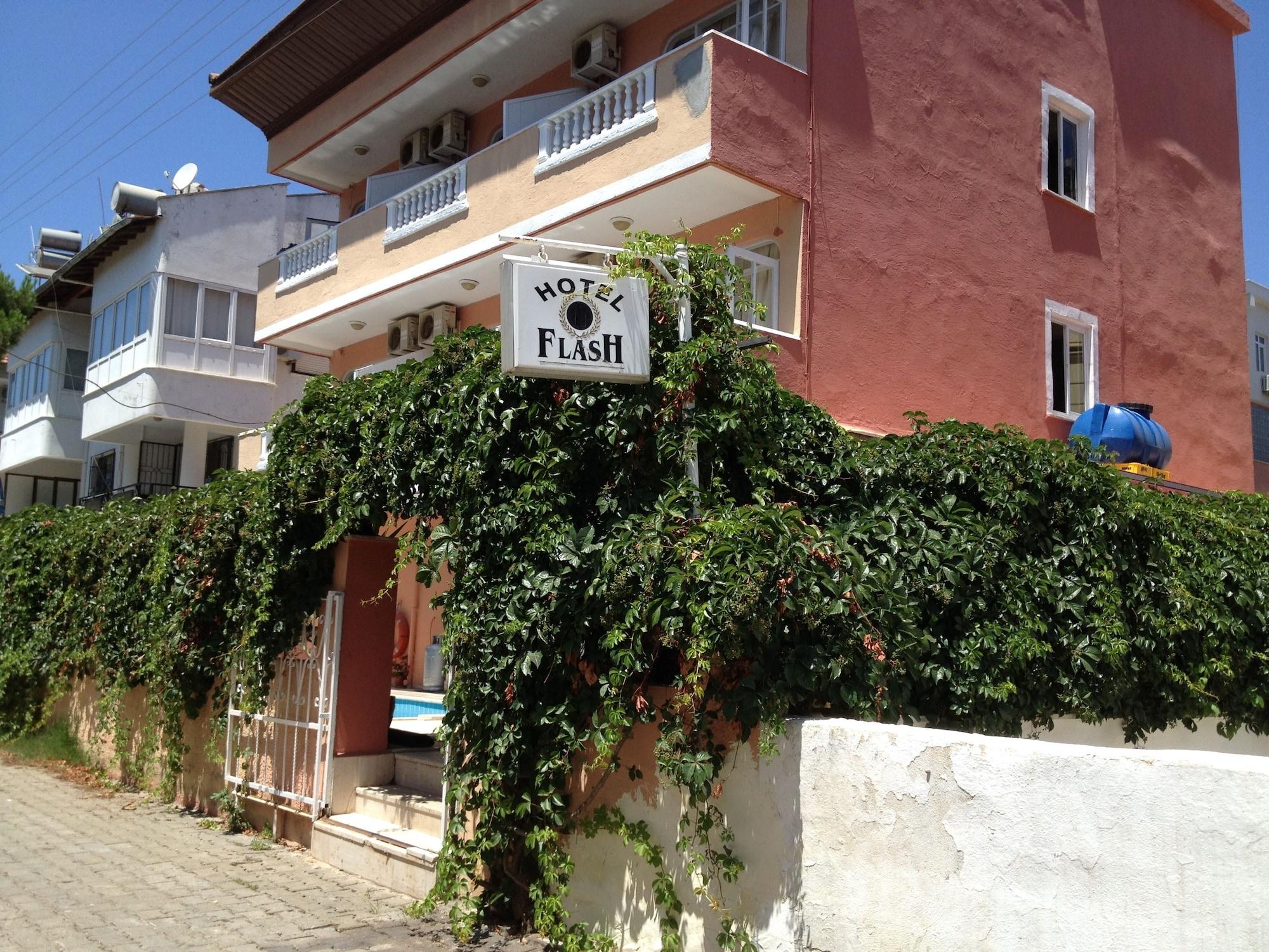 Varios Flash Hotel