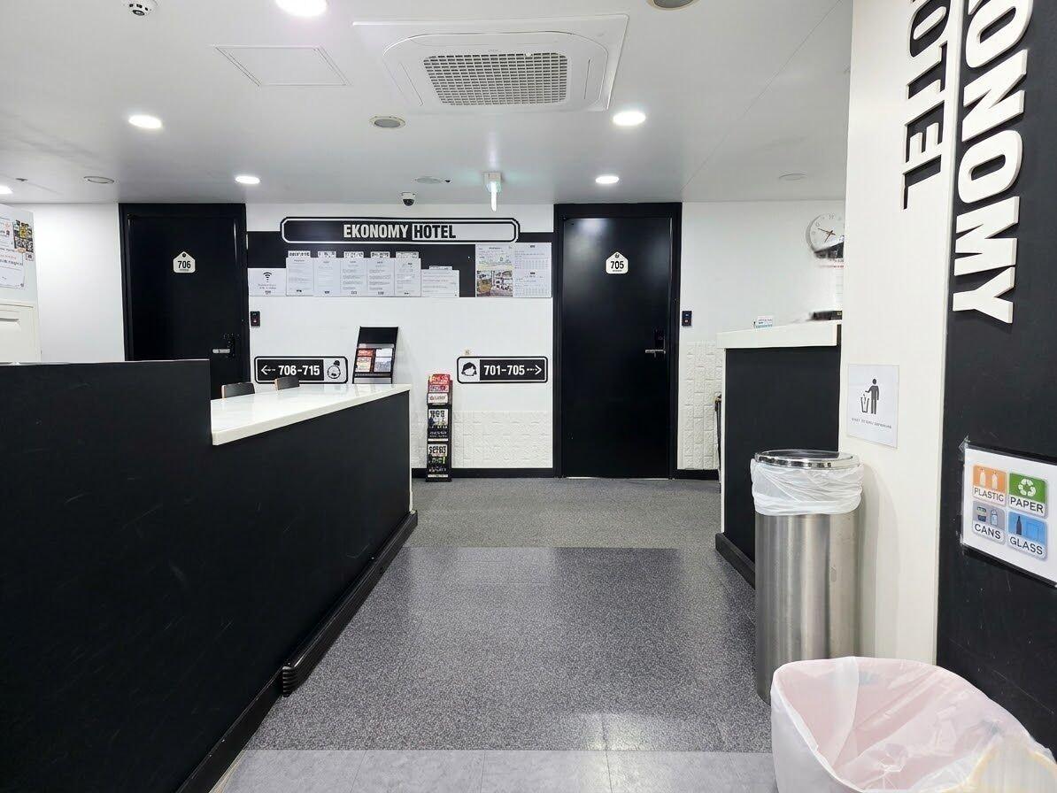 Vista Lobby Ekonomy Hotel Myeongdong premier