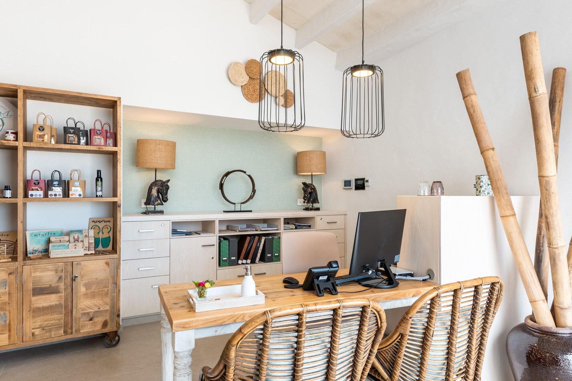 Vista Lobby Agroturismo Llucasaldent Gran Menorca - Adults only