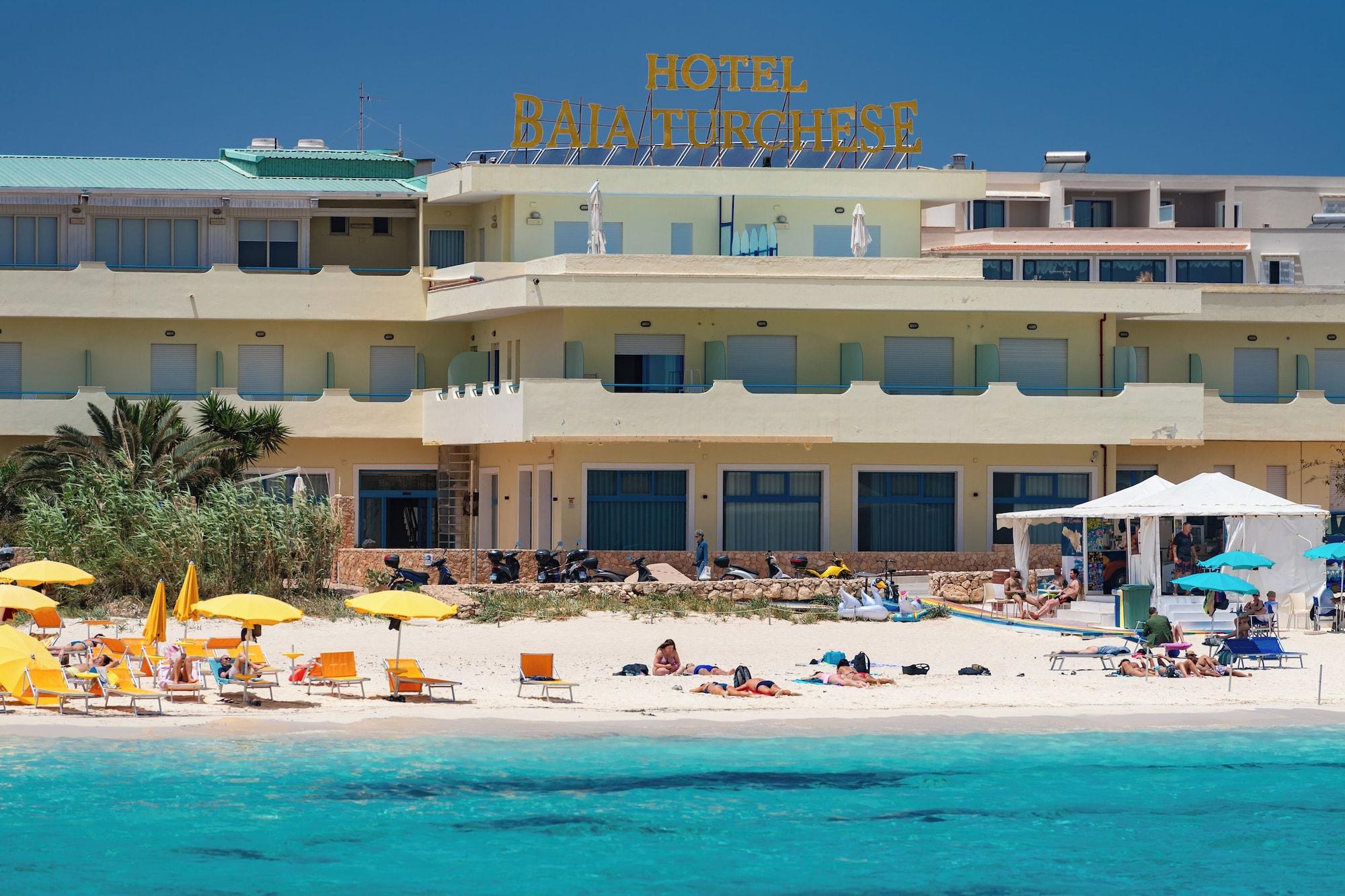 Vista Exterior Hotel Baia Turchese