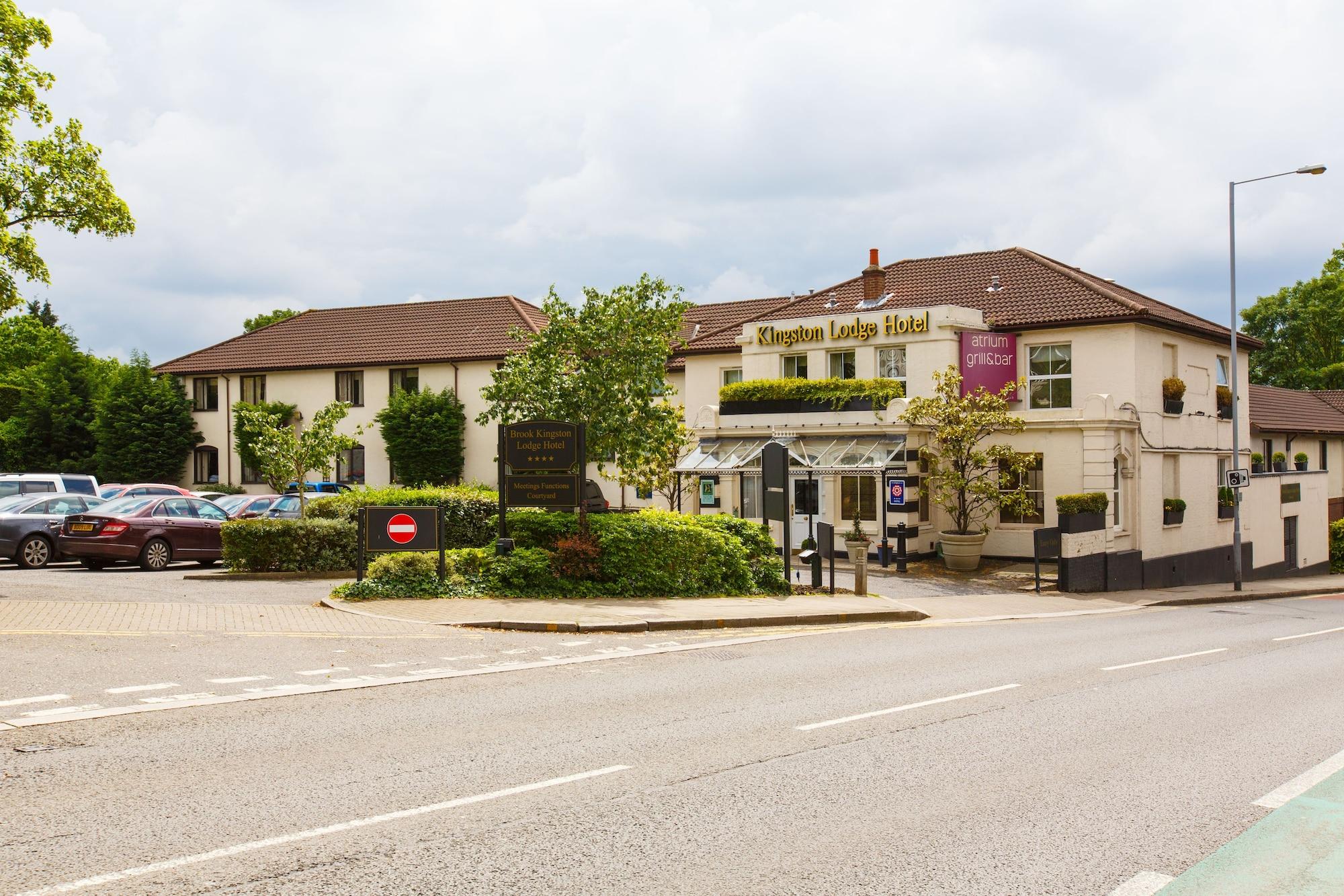 Vista Exterior Kingston Lodge Hotel