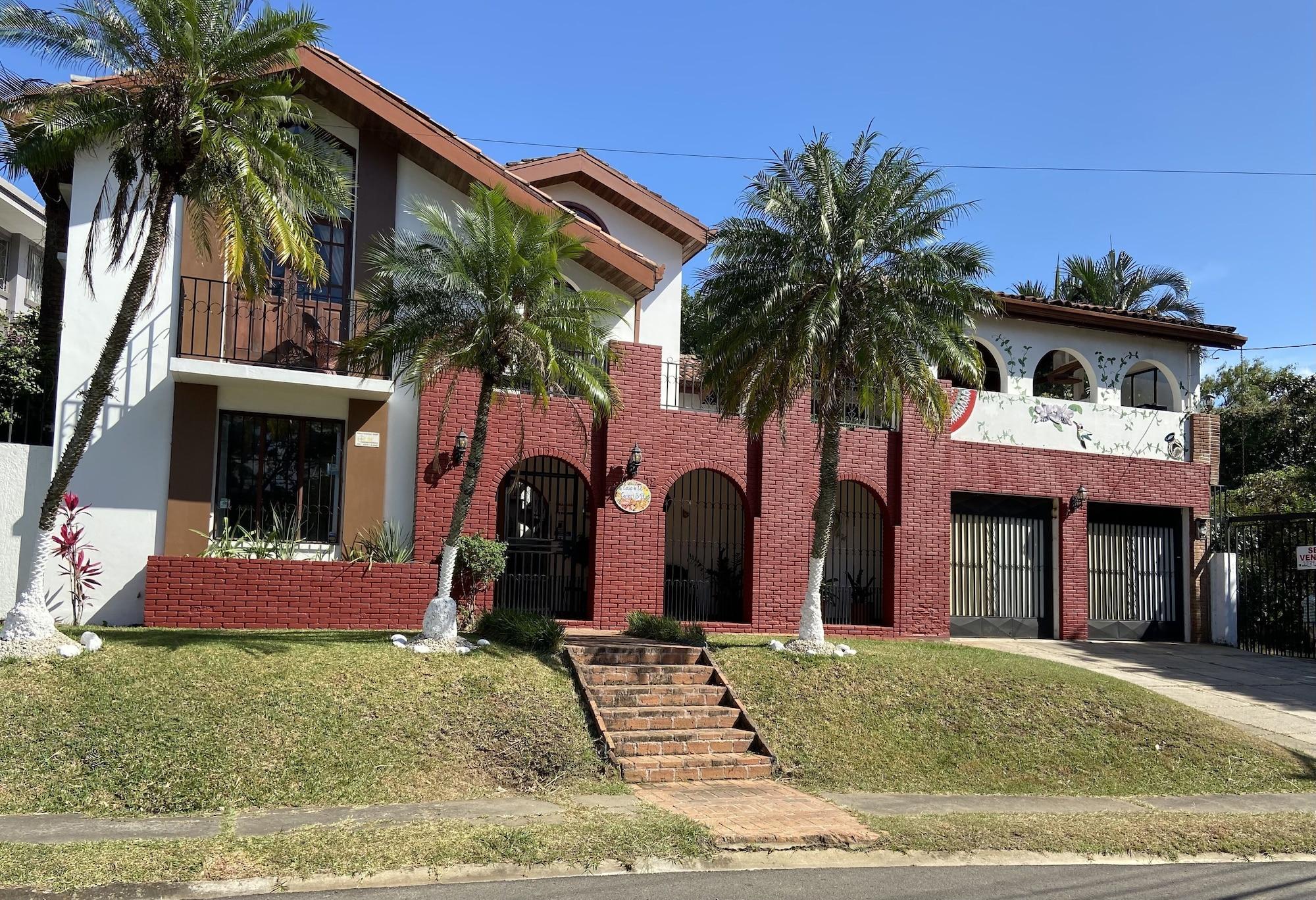 Varios The Cariari Bed and Breakfast