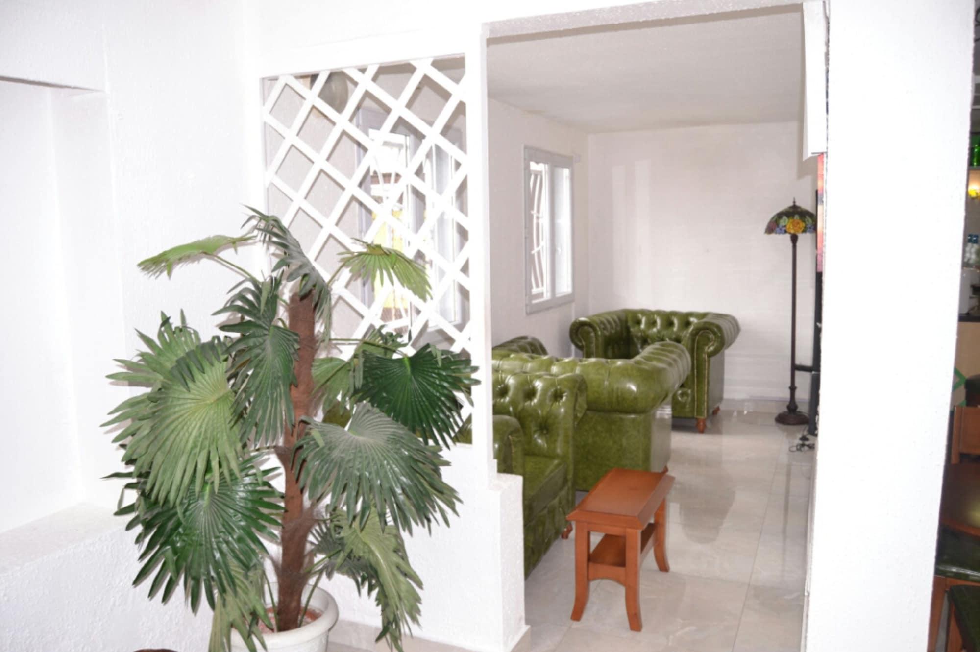 Vista Lobby Le Patio