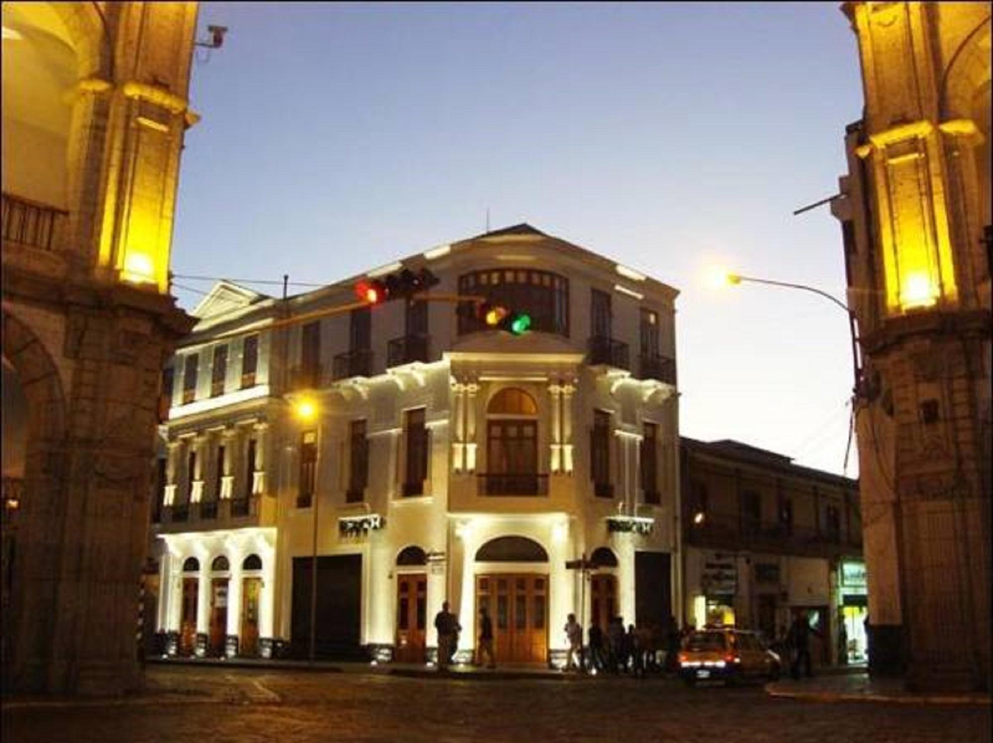 Vista Exterior Hotel Plaza Central