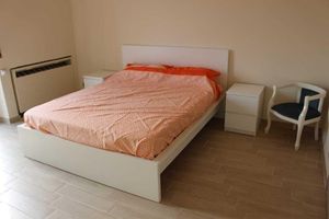 Alquiler Vacacional - CHECK-INGANNI, above MM1 Inganni and next to the Italian Diagnostic Center