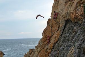 Actividad - Espectáculo de clavadistas express en “la Quebrada”