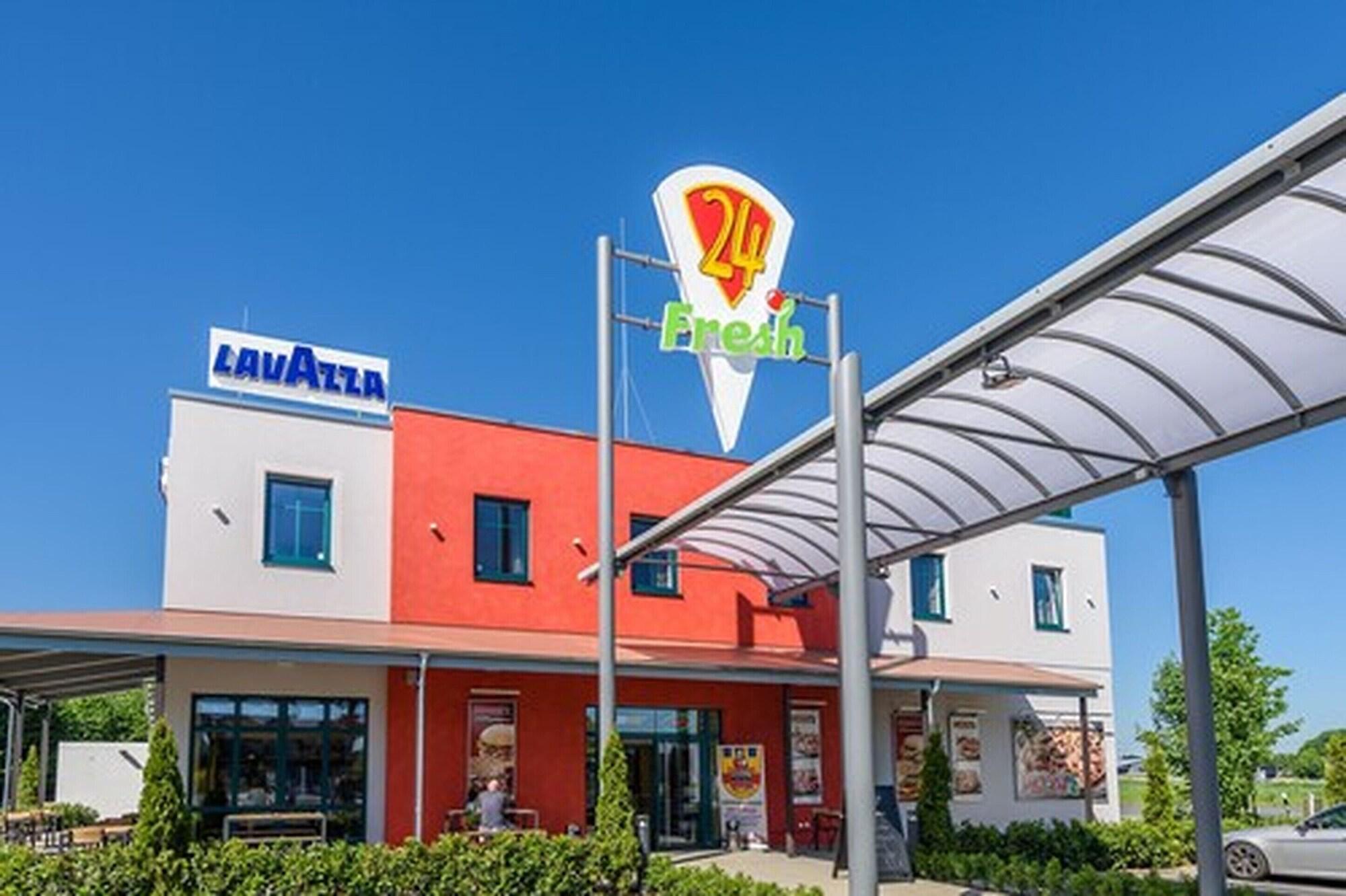 Vista Exterior Hotel Cloppenburg