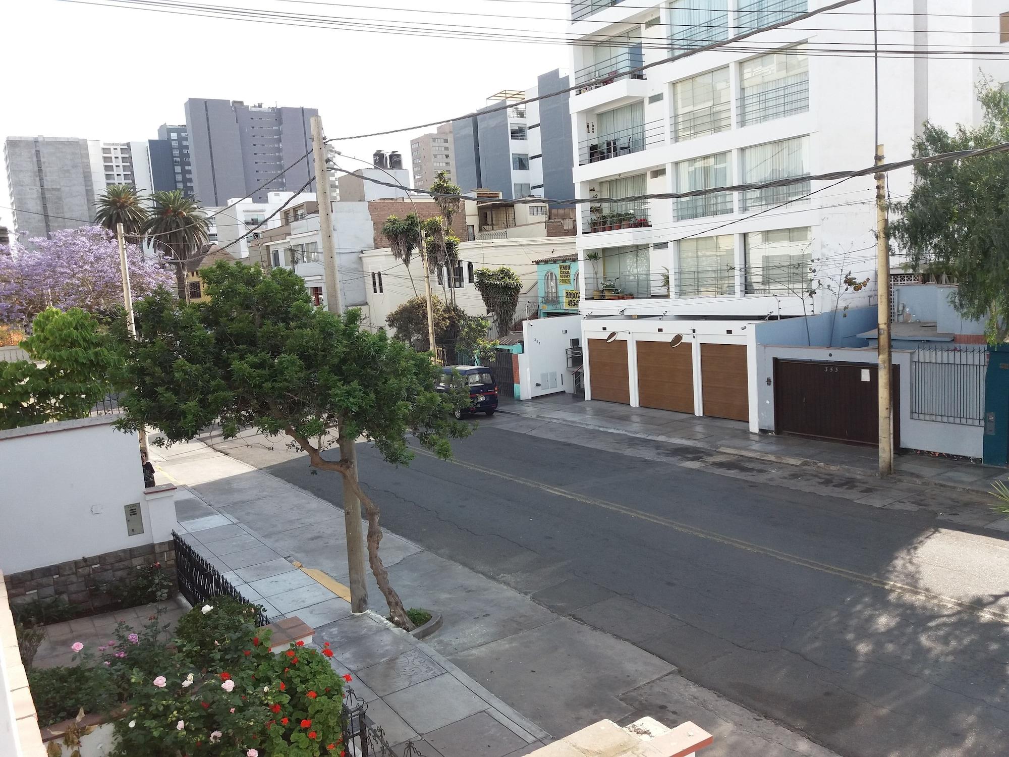 Vista Exterior Guest House Miraflores