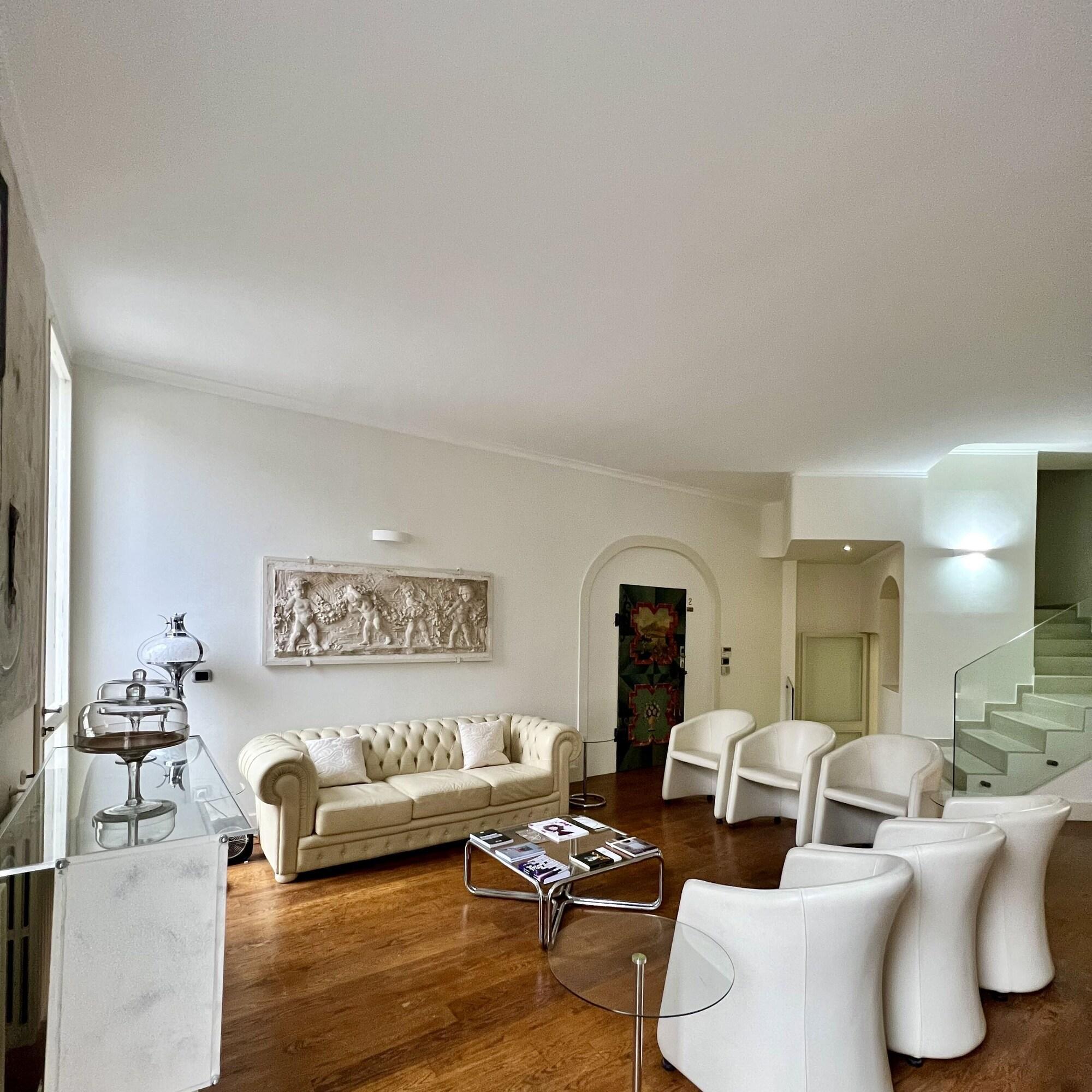 Vista Lobby Avanguardia Art Club